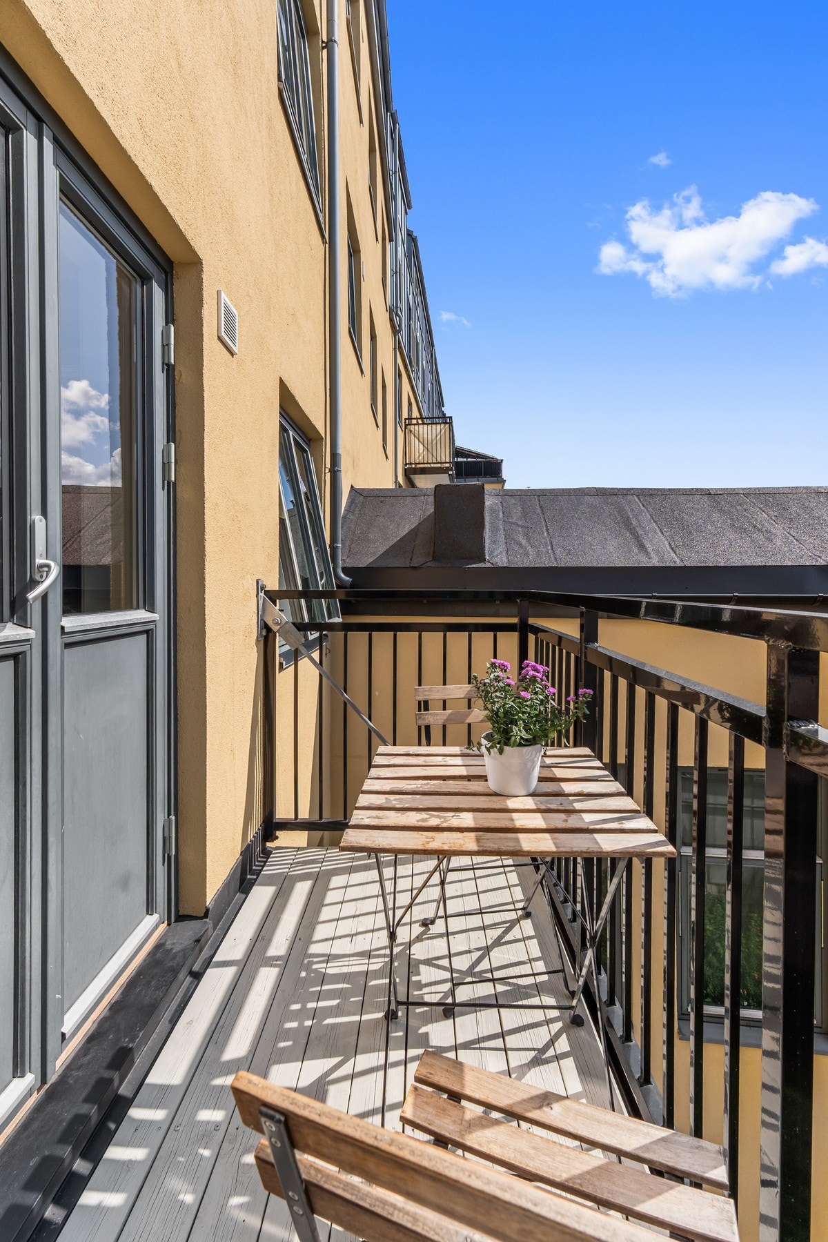 Elektrisk grilling er tillatt på balkongen, og gir deg muligheten til å nyte sommeren på best mulig måte. Galleribilde