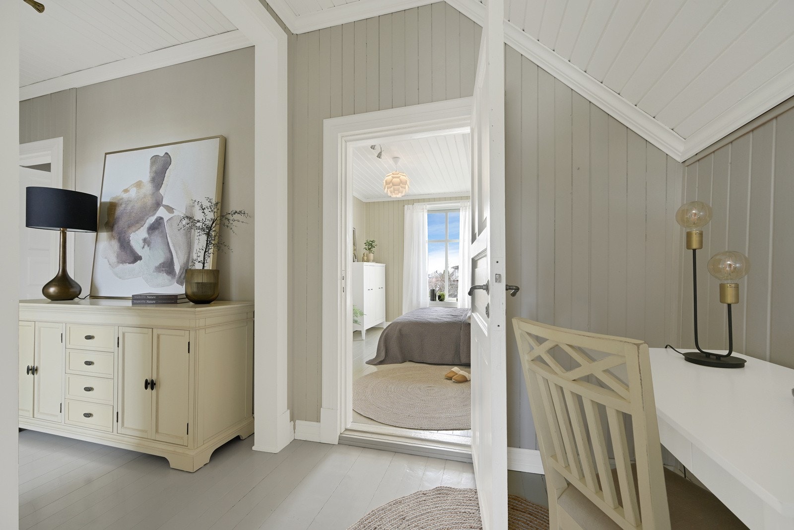 I denne etasjen finner vi 4 gode soverom og et stort bad Galleribilde