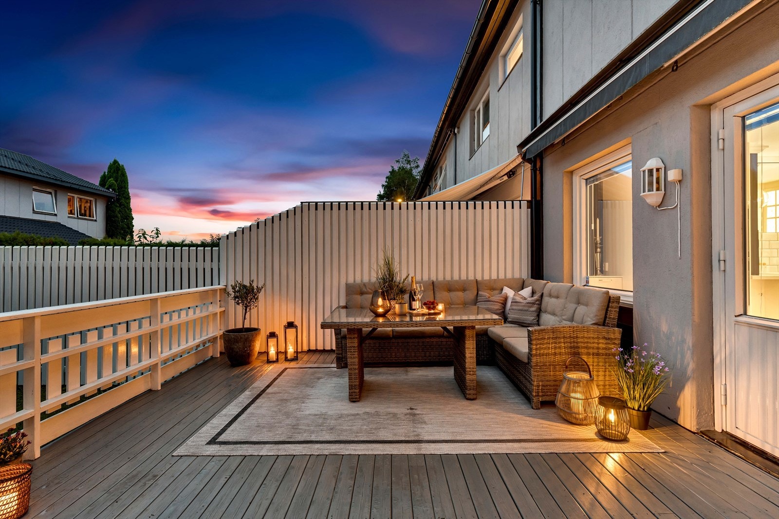 Terrasse med meget gode solforhold. Galleribilde