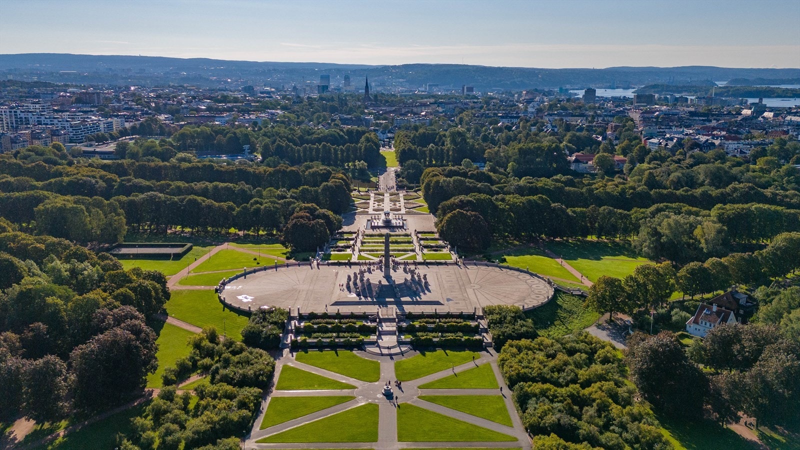 Idylliske Frognerparken ligger også kun få minutter unna leiligheten Galleribilde