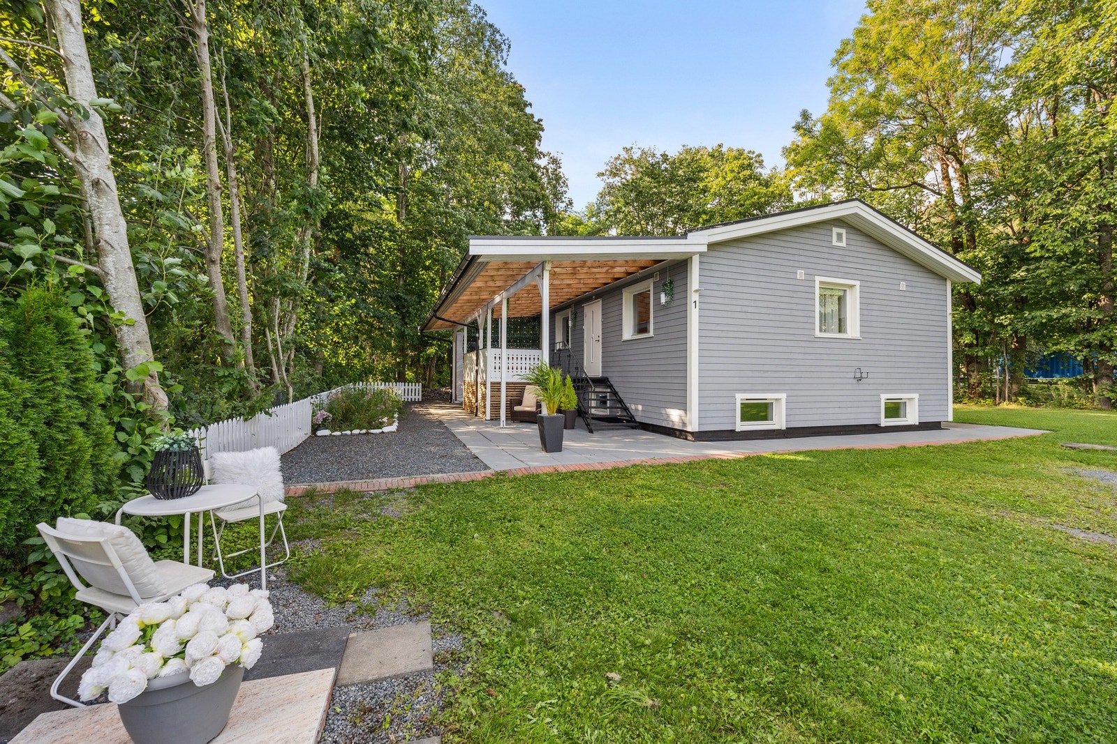 Velkommen til Rønningveien 1 - Presentert av Edvard Chapsang v/EIE Eiendomsmegling avdeling Bærum
Foto: Luxe AS (Anders Kjøndal) Galleribilde