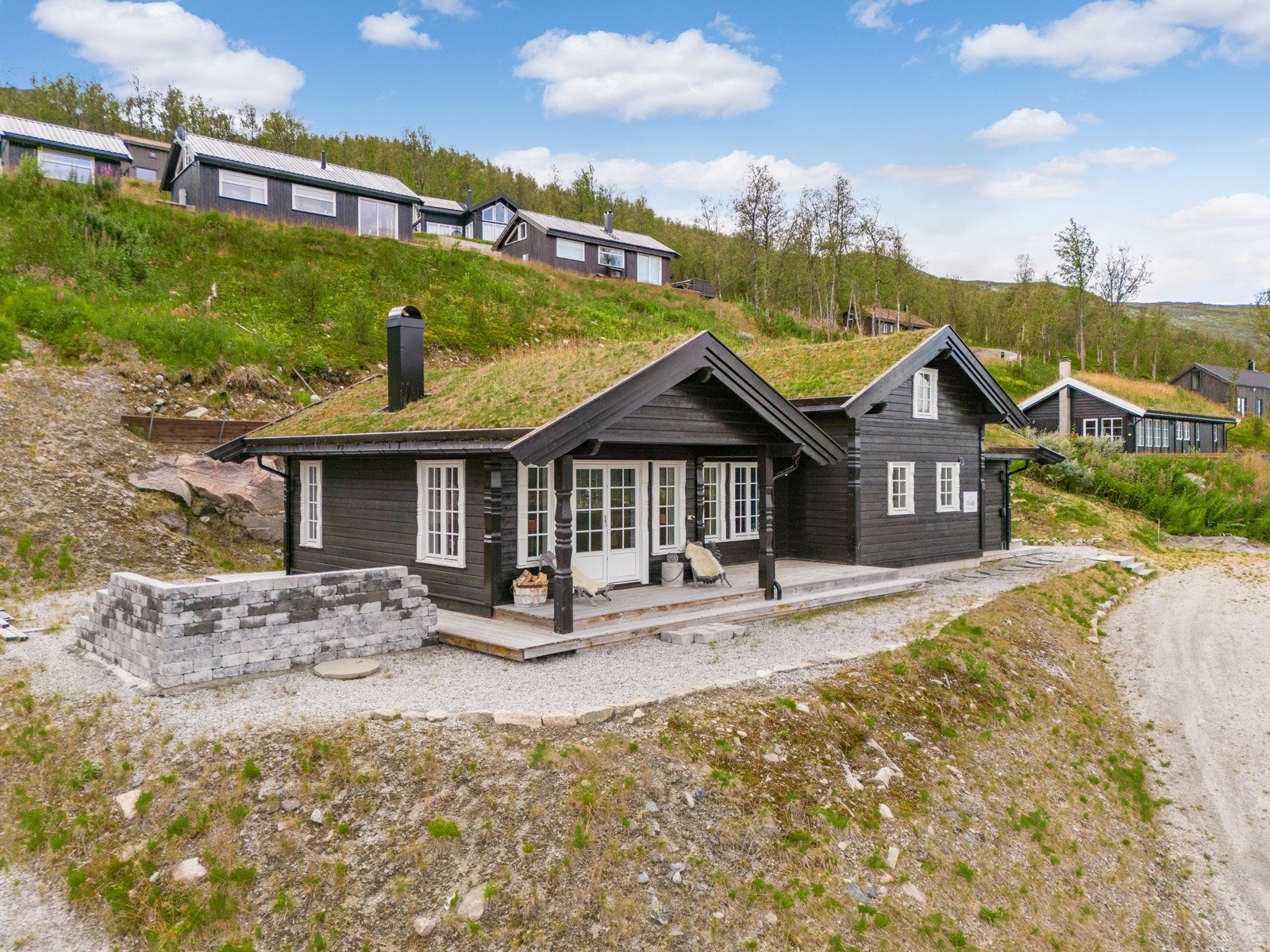 Bygget i 2016 med gjenomgående god standard. Her vil du garantert trives. Galleribilde