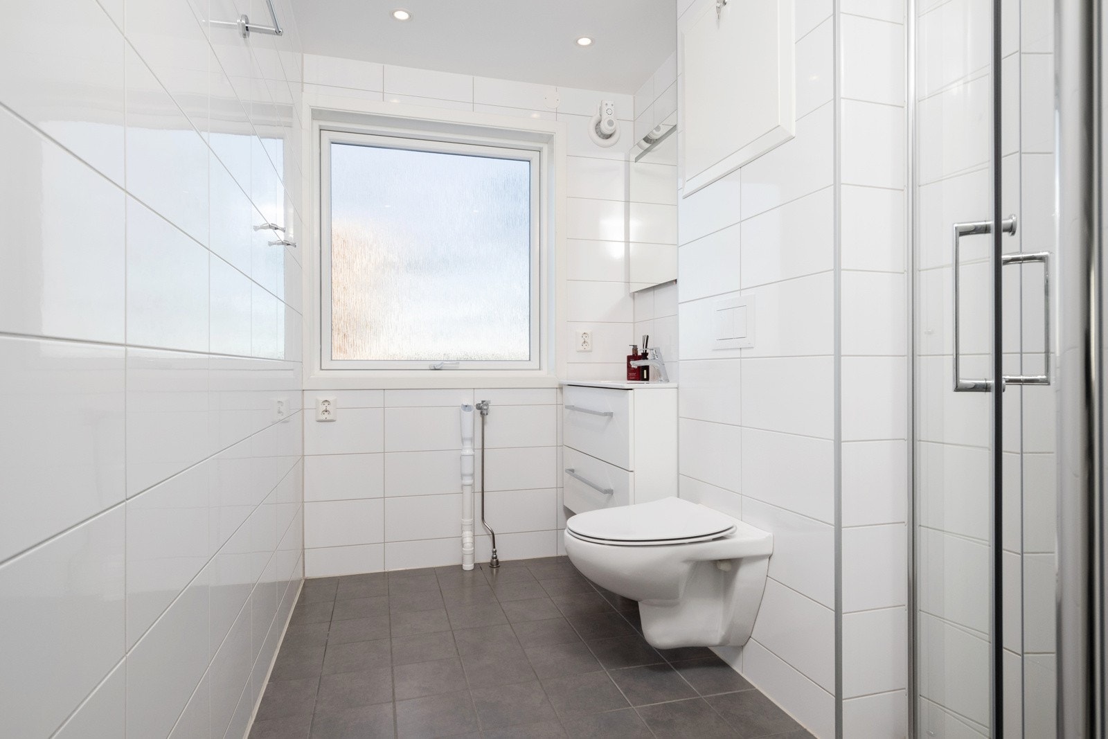 Delikat bad pusset opp av Borettslaget i 2022 Galleribilde