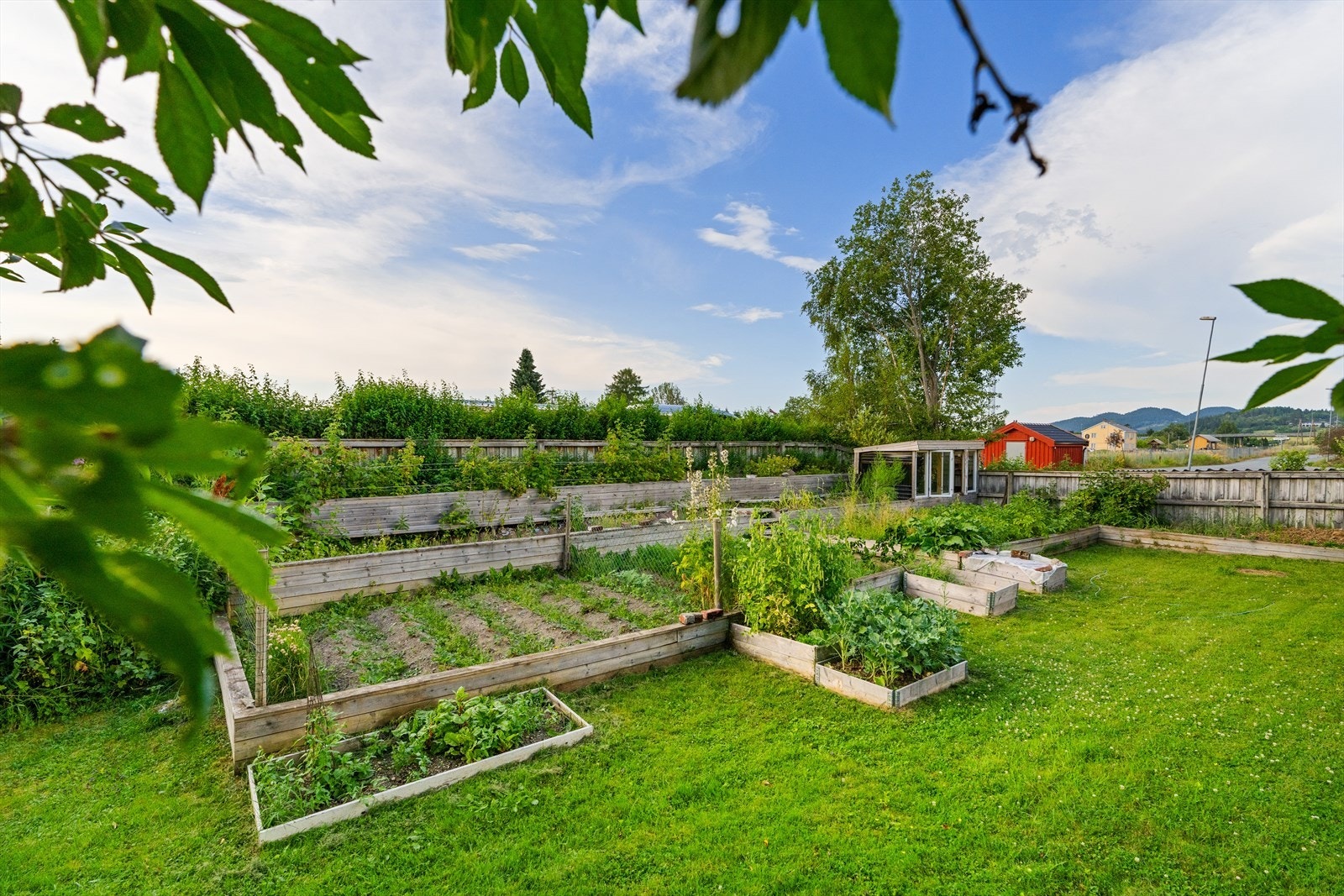 Tomten kan betegnes som gjennomtenkt og svært velholdt Galleribilde