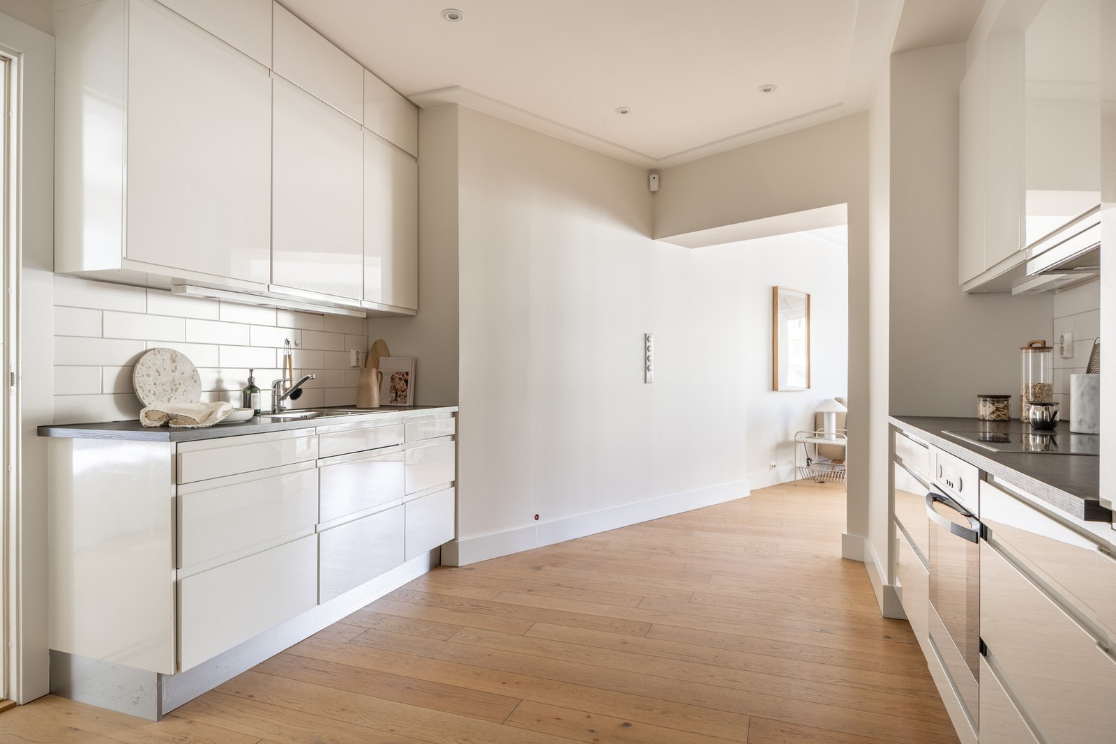 Kjøkkenet er romslig med god plass. Galleribilde