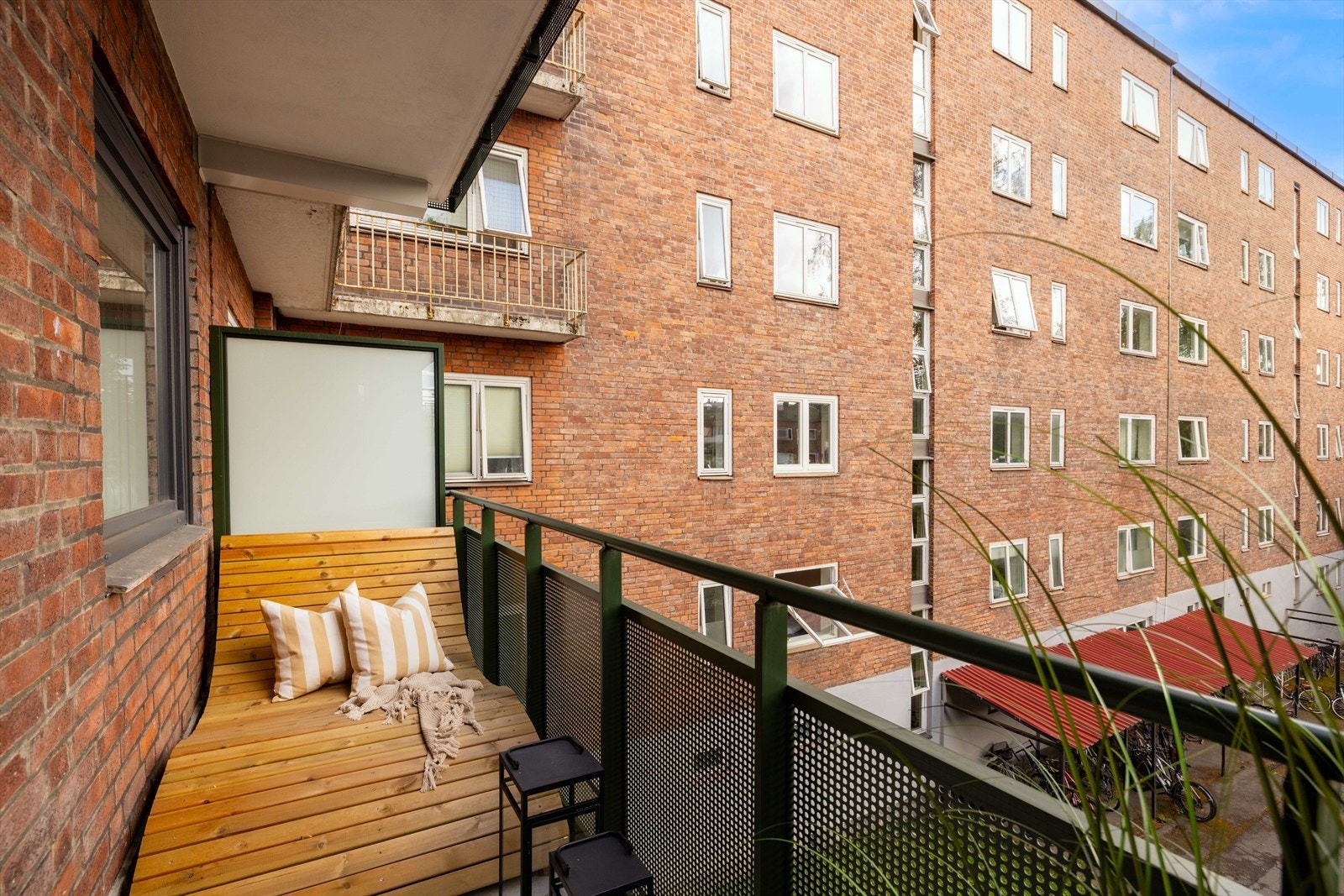 Balkongen er ca. 5 kvm og nordøstvendt. Galleribilde