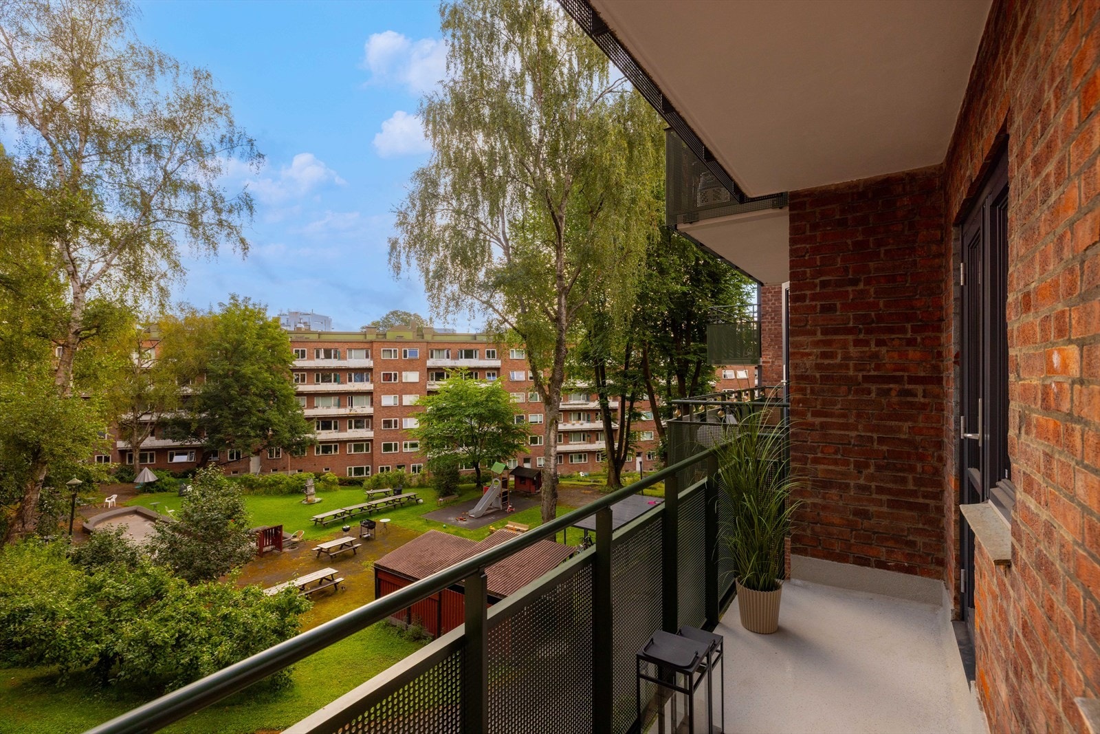 Her kan morgenkaffen nytes. Galleribilde