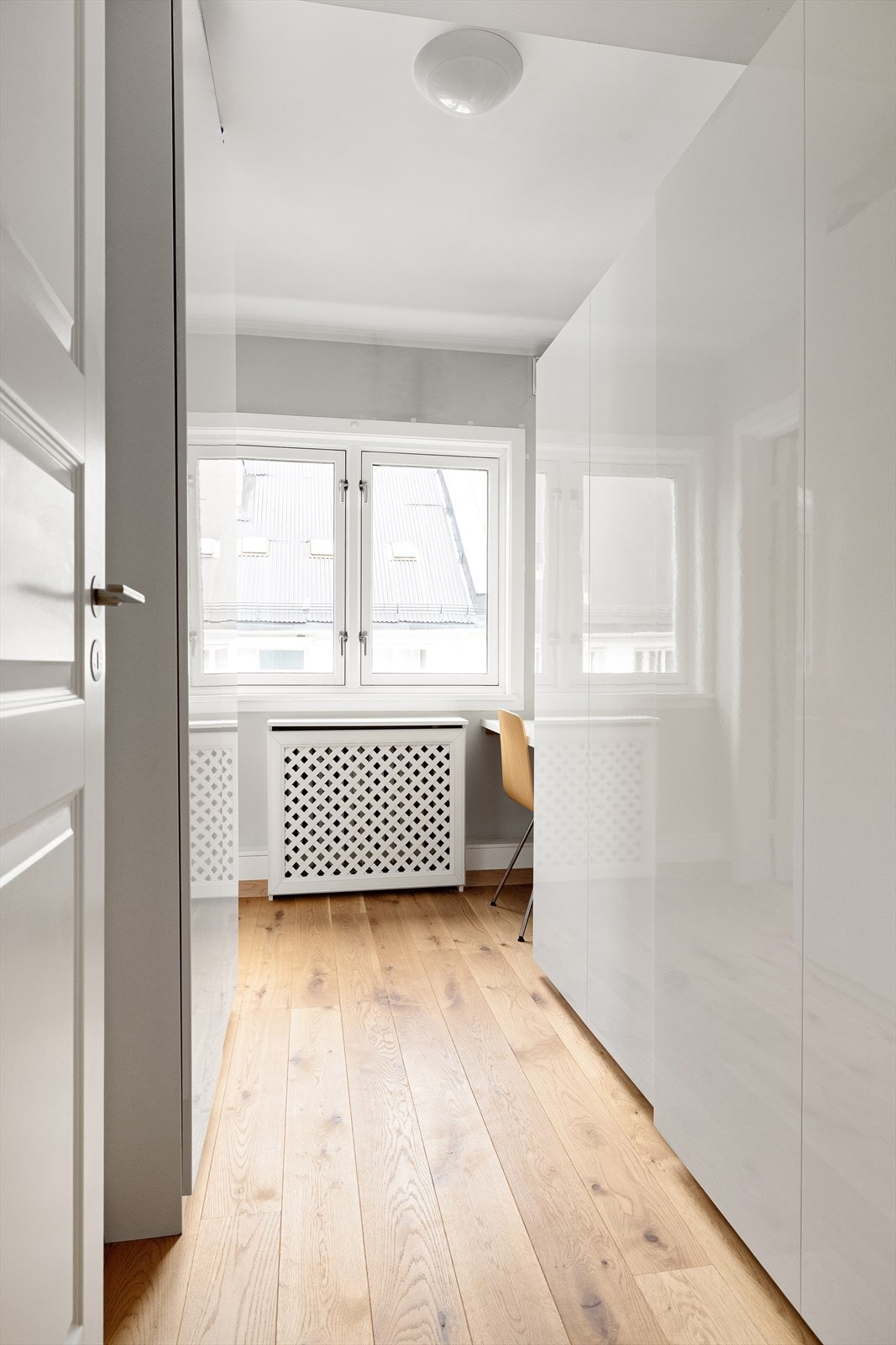 Praktisk kontor/garderoberom. Galleribilde