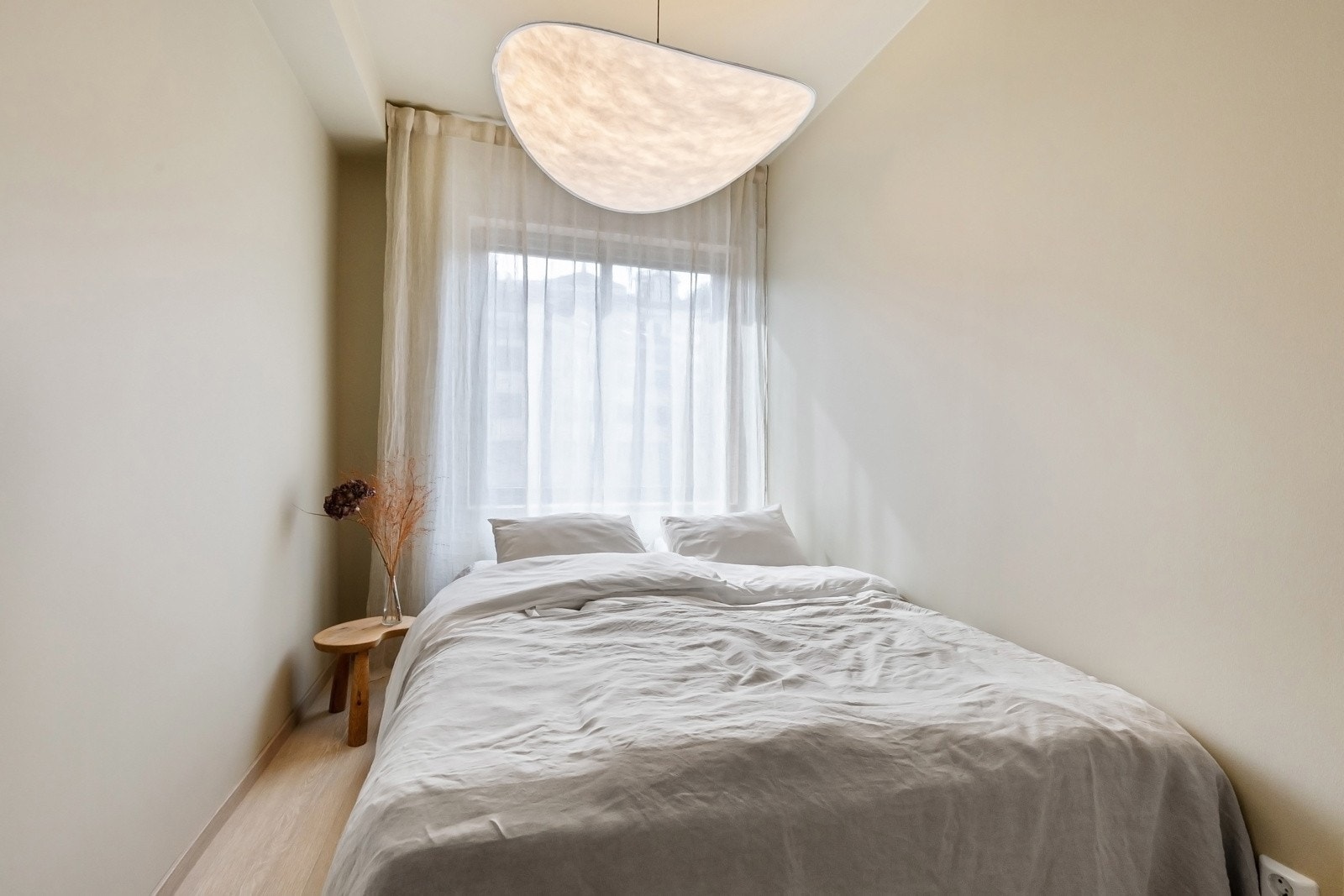 Leiligheten har to romslige soverom Galleribilde