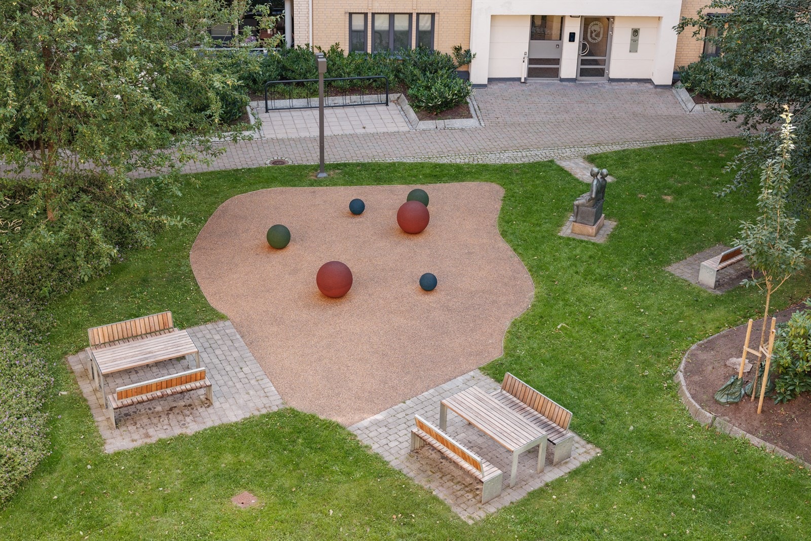 Sameiet har fine, grønne uteområder. Galleribilde