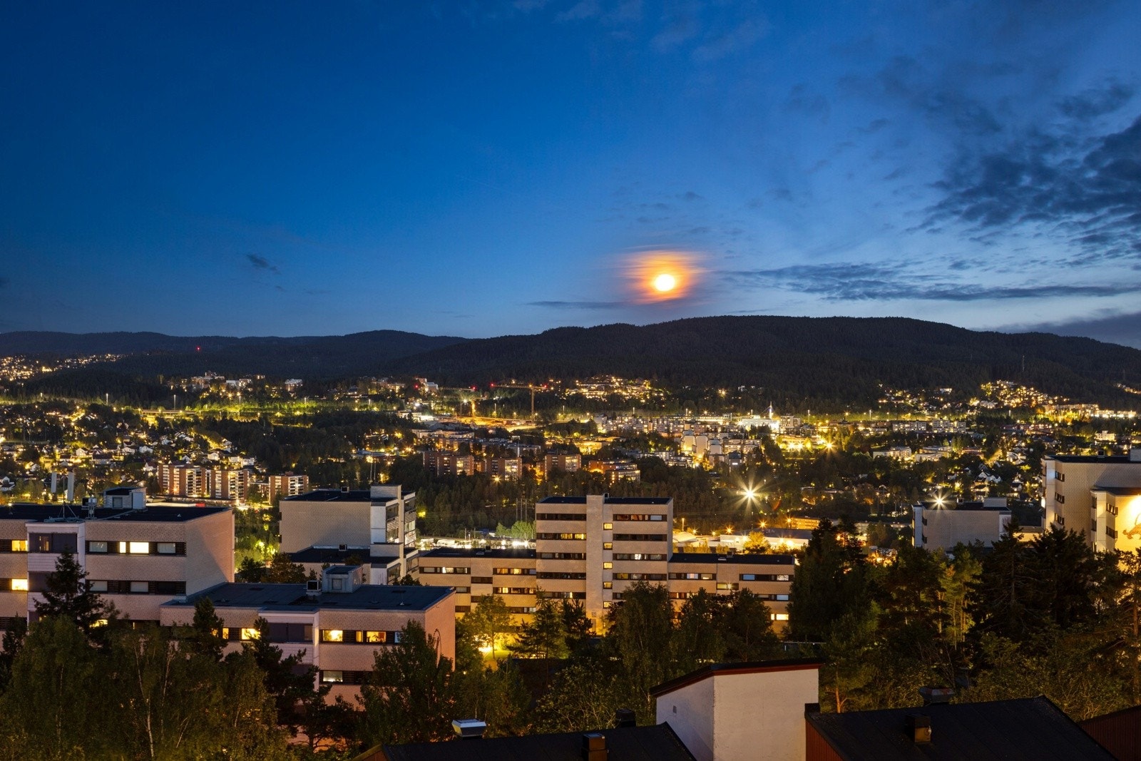 Fra balkongen får du en flott og langstrakt utsikt. Galleribilde