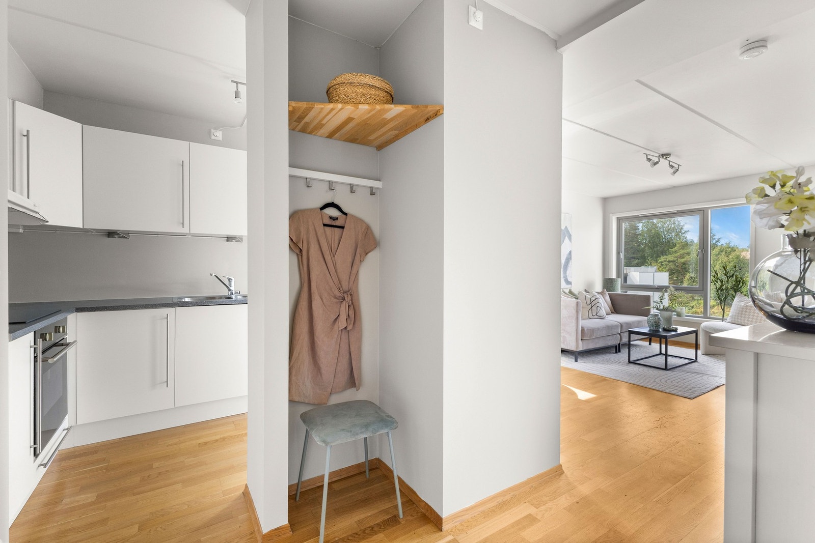 Garderobeplass Galleribilde