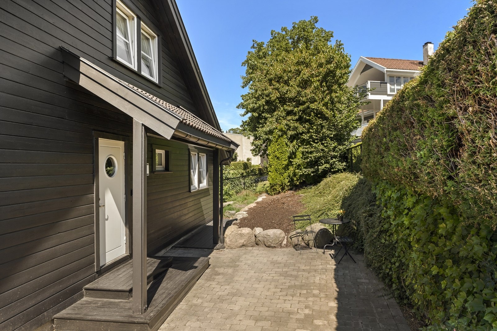 Ekstra inngangsparti i 2. etasje. Galleribilde