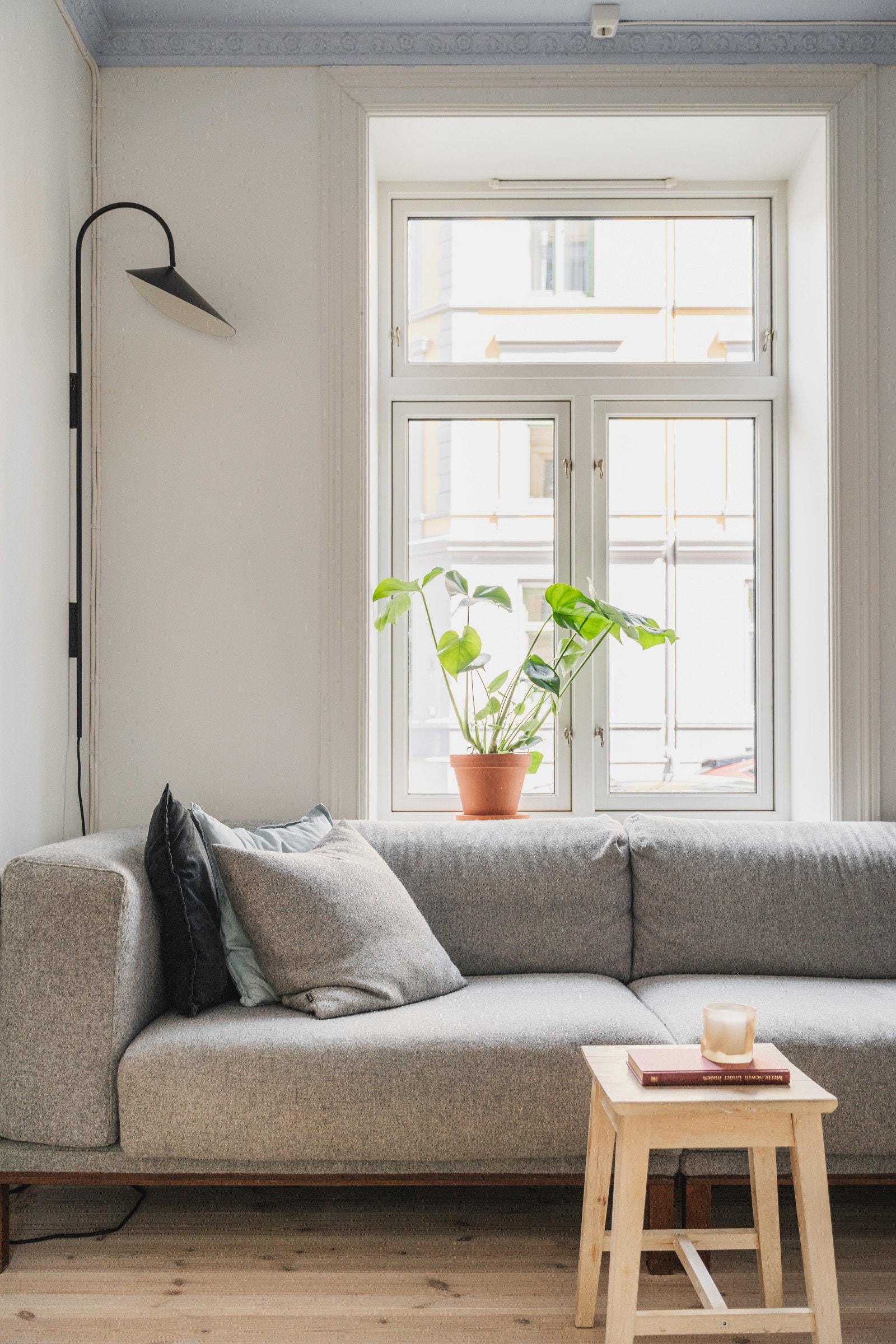 Her bor du stille og rolig til i blindgate med hyggelig utsikt fra begge sider. Galleribilde