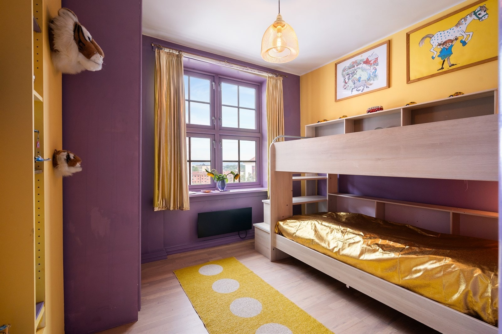 Soverom to er også av god størrelse og passer utmerket som gjesterom, barnerom eller kontor - alt etter eget ønske og behov. Galleribilde