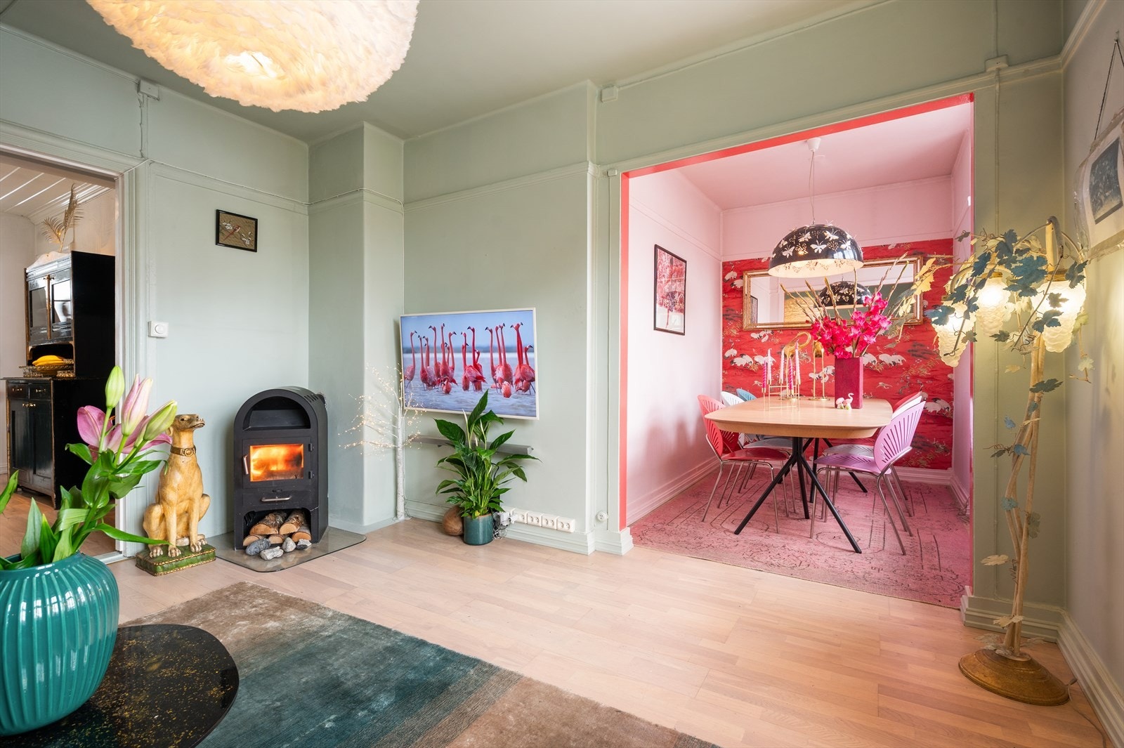 Velkommen til Dynekilgata 7A - En aldeles nydelig 4-roms hjørneleilighet med attraktiv beliggenhet i en av Oslos vakreste bygårder - Presentert av Sylvia Post v/Nordvik. Galleribilde