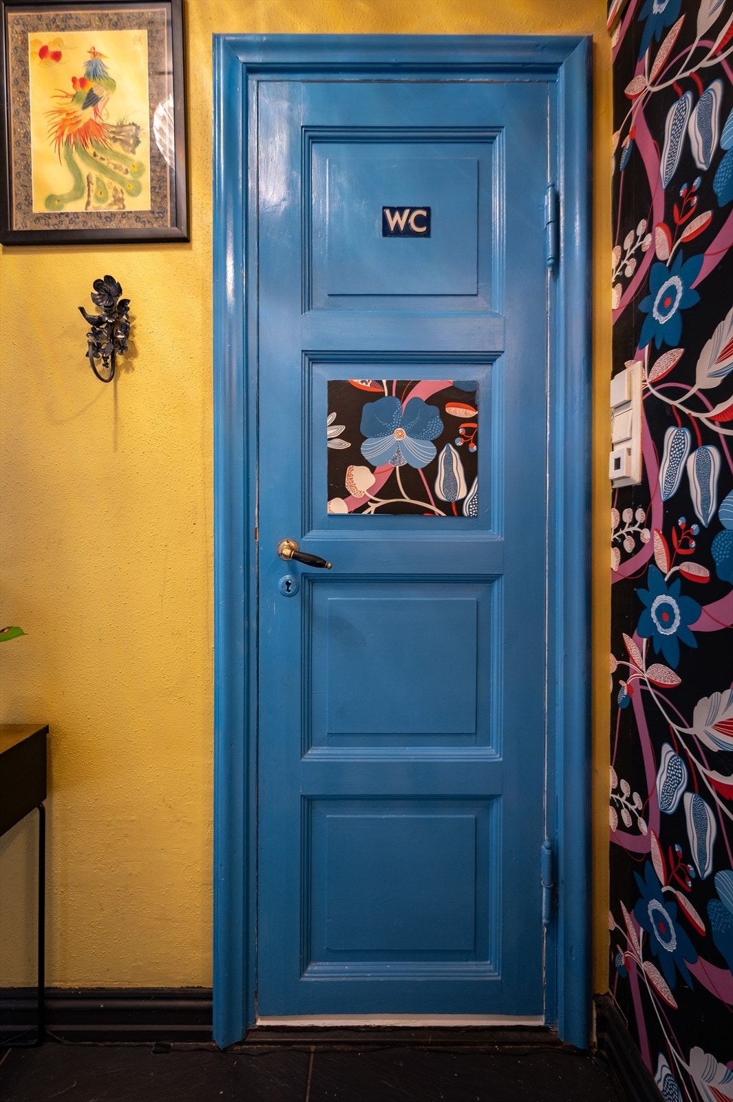 Detalj - inngang til baderom. Galleribilde