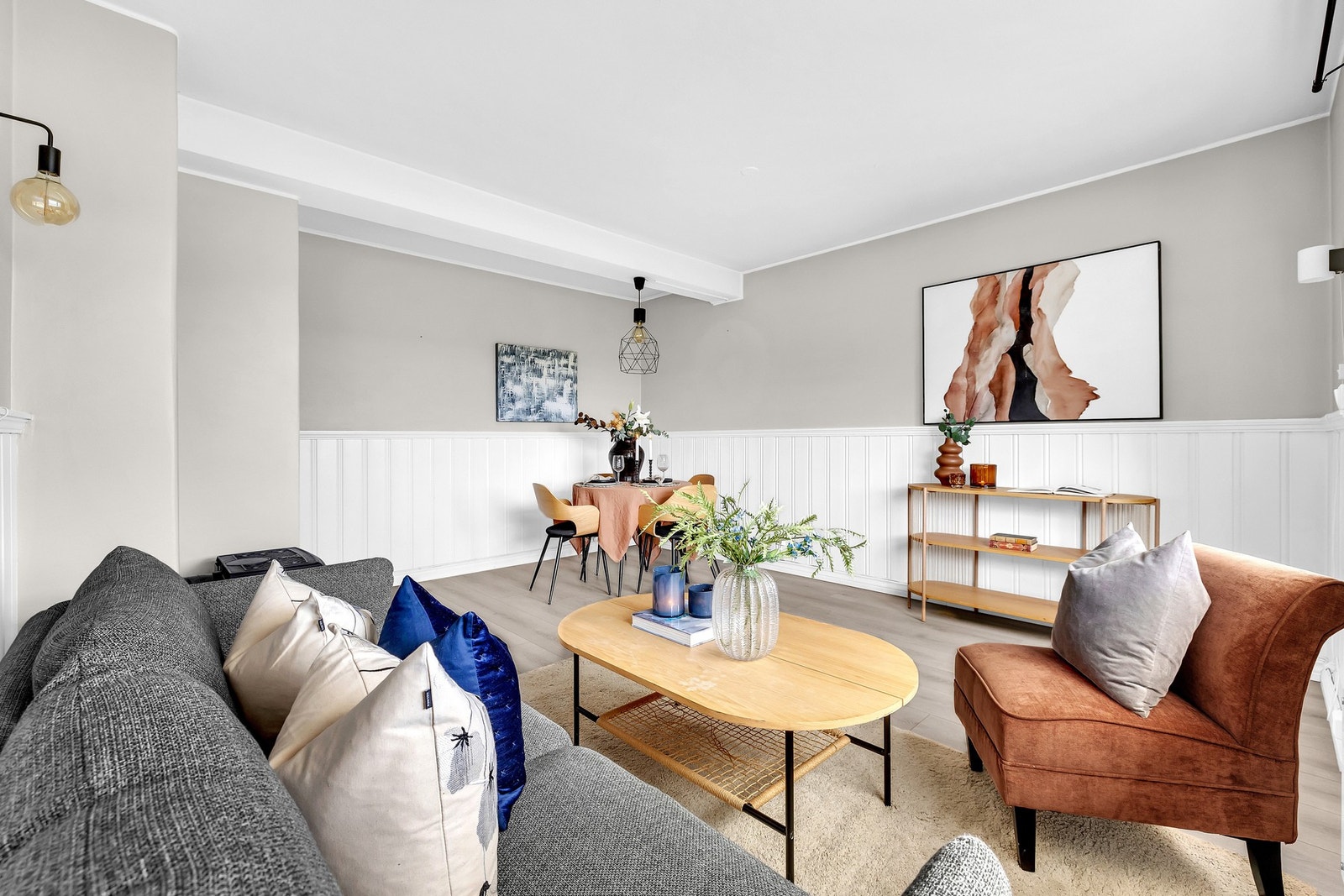 På spiseplassen kan man nyte både hverdagsmiddager og hyggelige lag med venner. Galleribilde