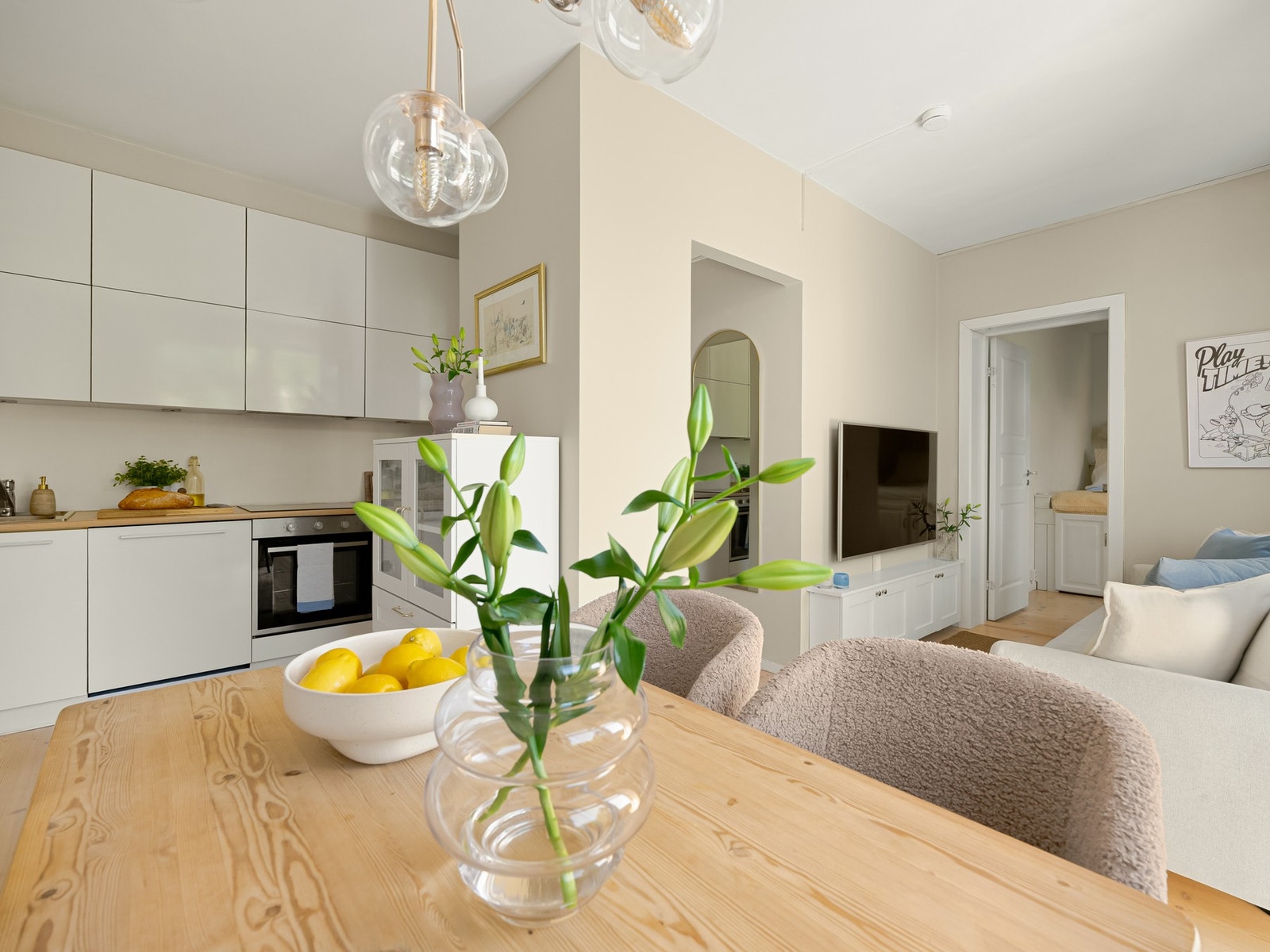 Det er verdt å nevne at strøm, oppvarming, varmtvann og internett er inkludert i månedlige fellesutgifter. Galleribilde