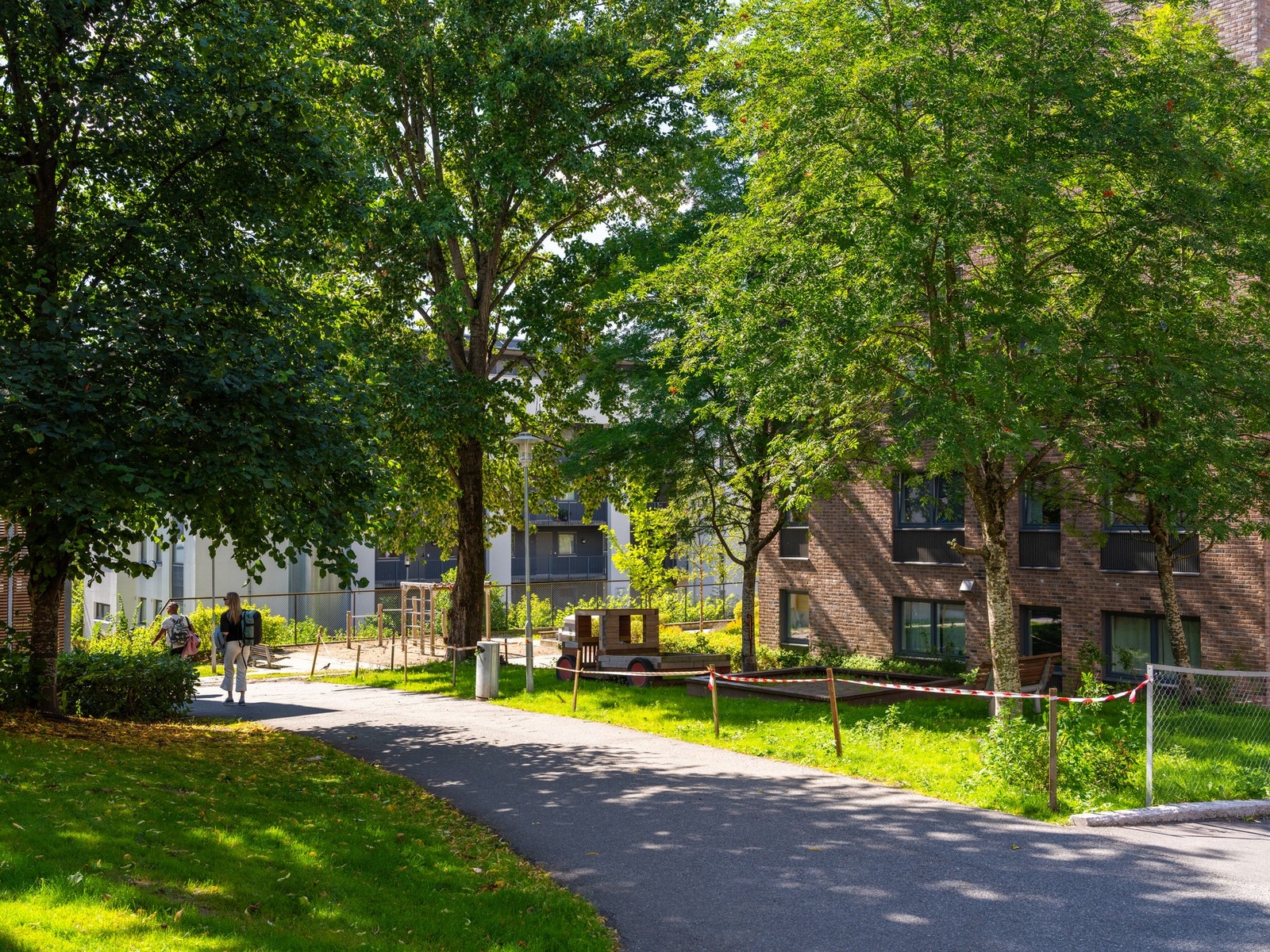 Nærområdet rundt blokken. Galleribilde