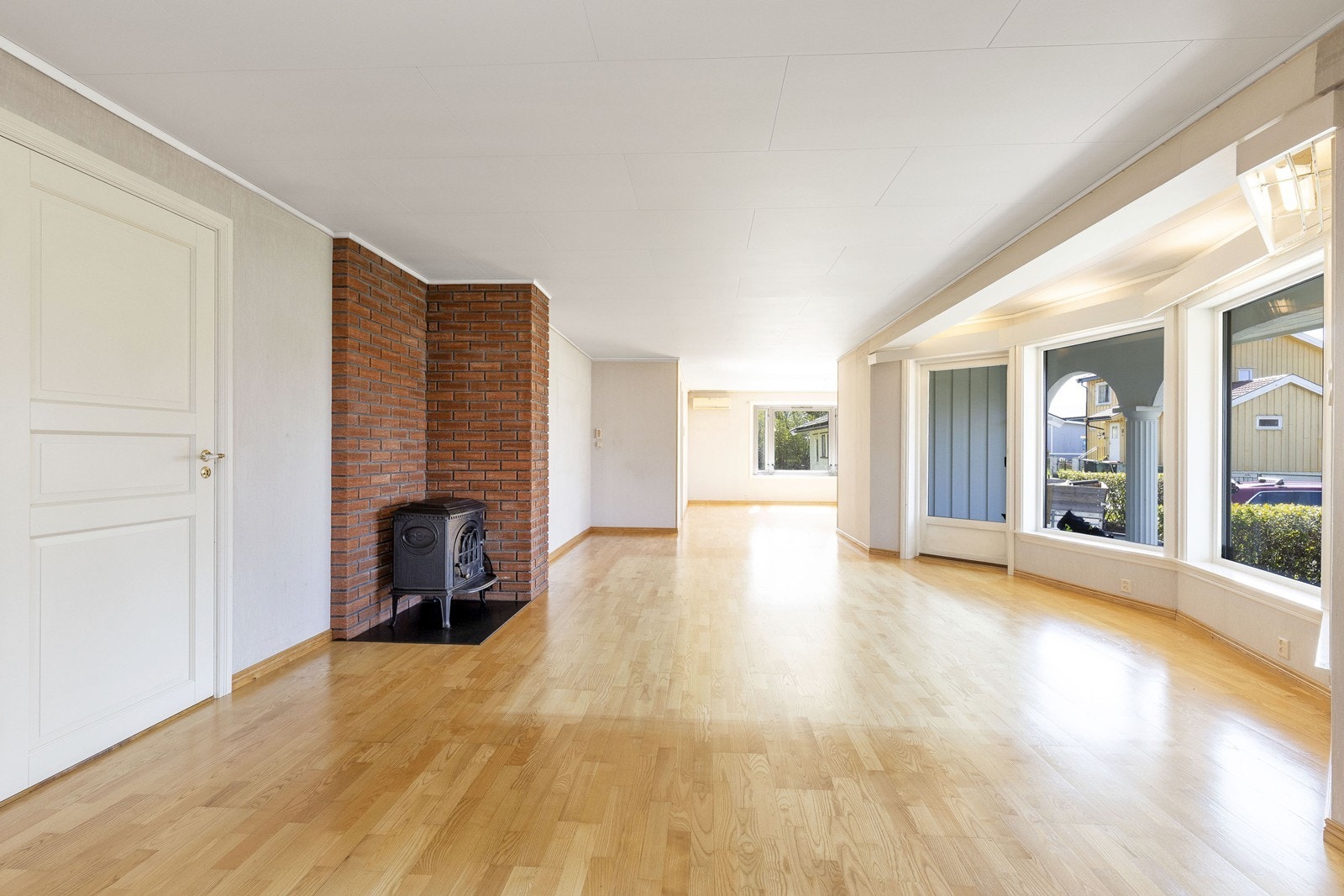Stor stue/spisestue Galleribilde