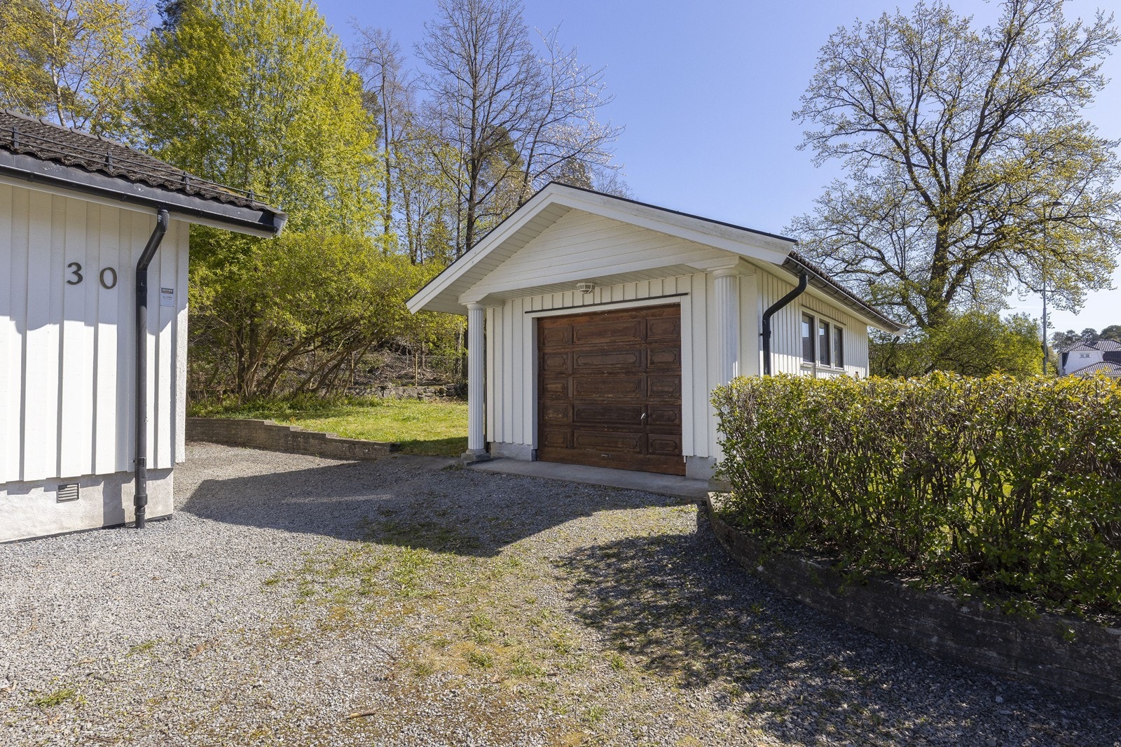 Frittstående garasje Galleribilde
