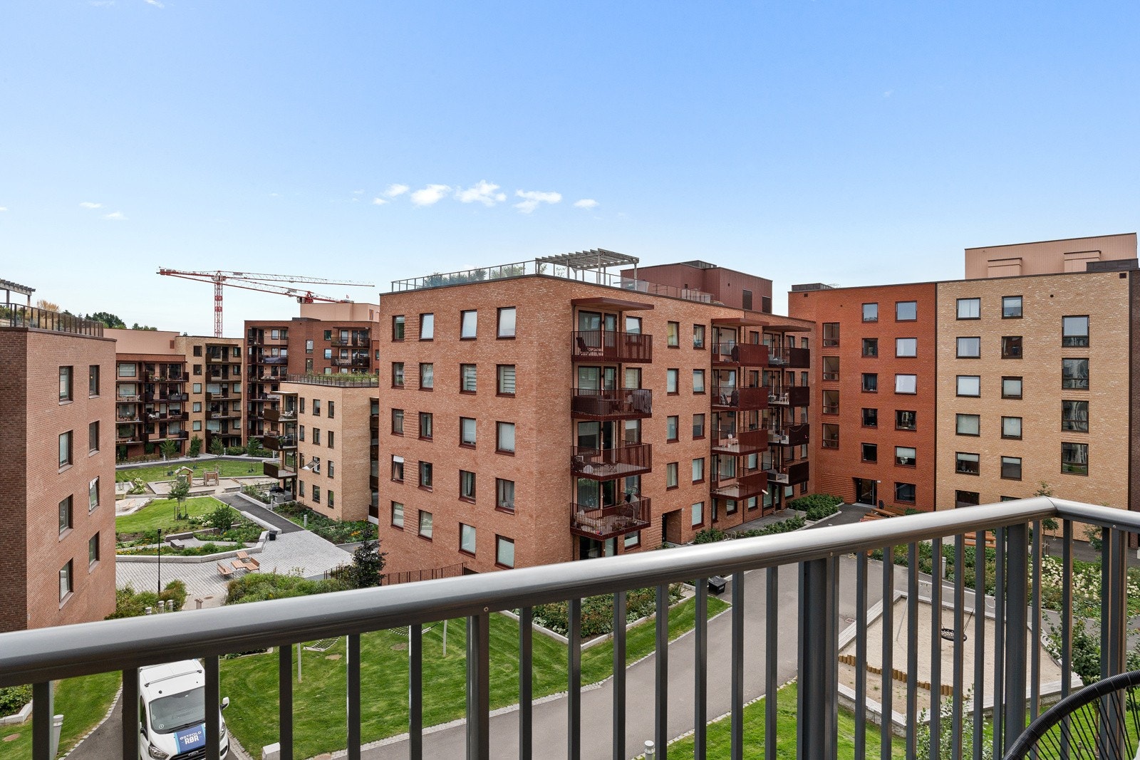 Utsyn mot hyggelige omgivelser Galleribilde