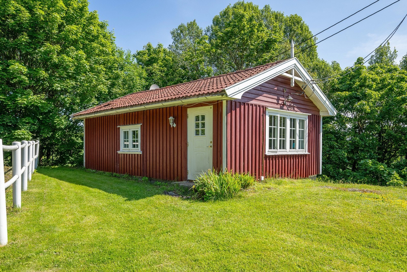 Anneks (tidligere smia) som nå er innredet Galleribilde