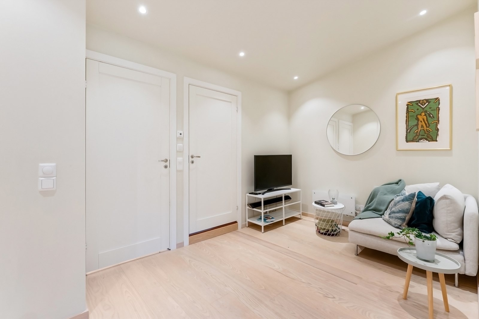 I gangen mellom soverommene og badet i 2. etg er det en koselig mini-loftstue innerst Galleribilde