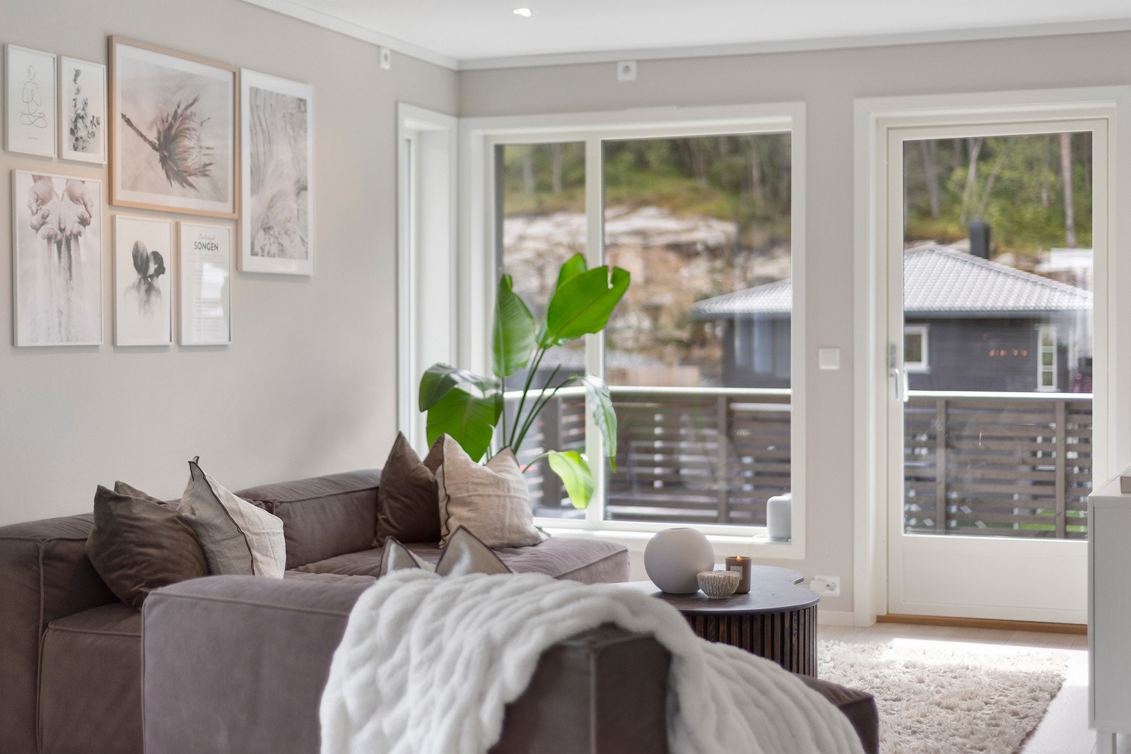 Vi tar turen opp til stuen. Galleribilde