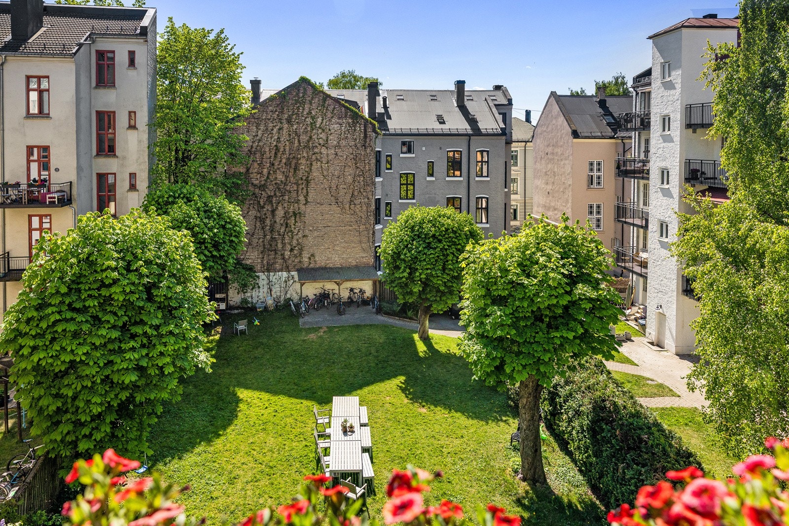 Utsikten er luftig og unik med tanke på at man befinner seg midt på Majorstuen. Her er det ingen innsyn og rolig. Galleribilde