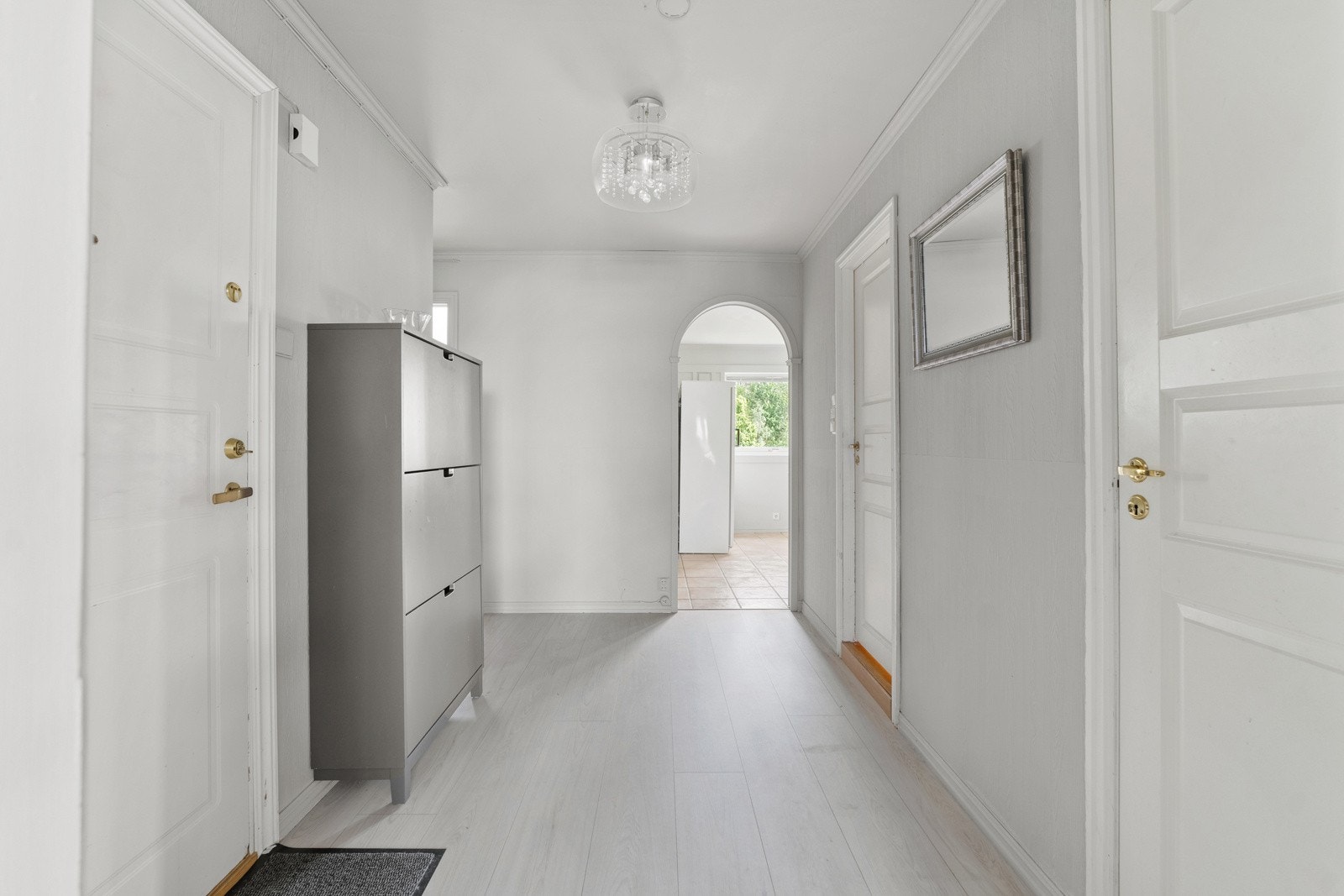 Entré/ gang Galleribilde