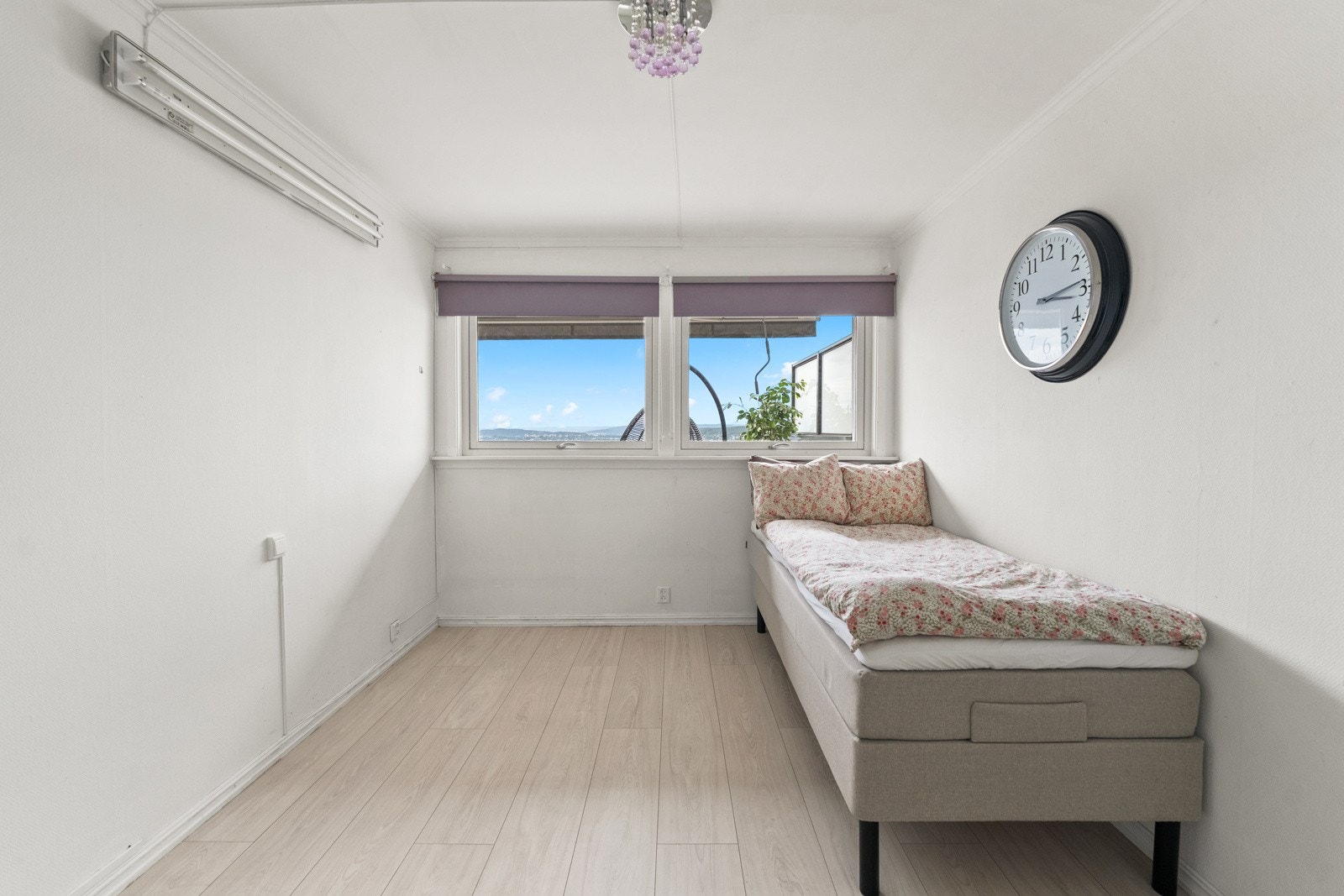 Soverom 2 - lyst og trivelig Galleribilde