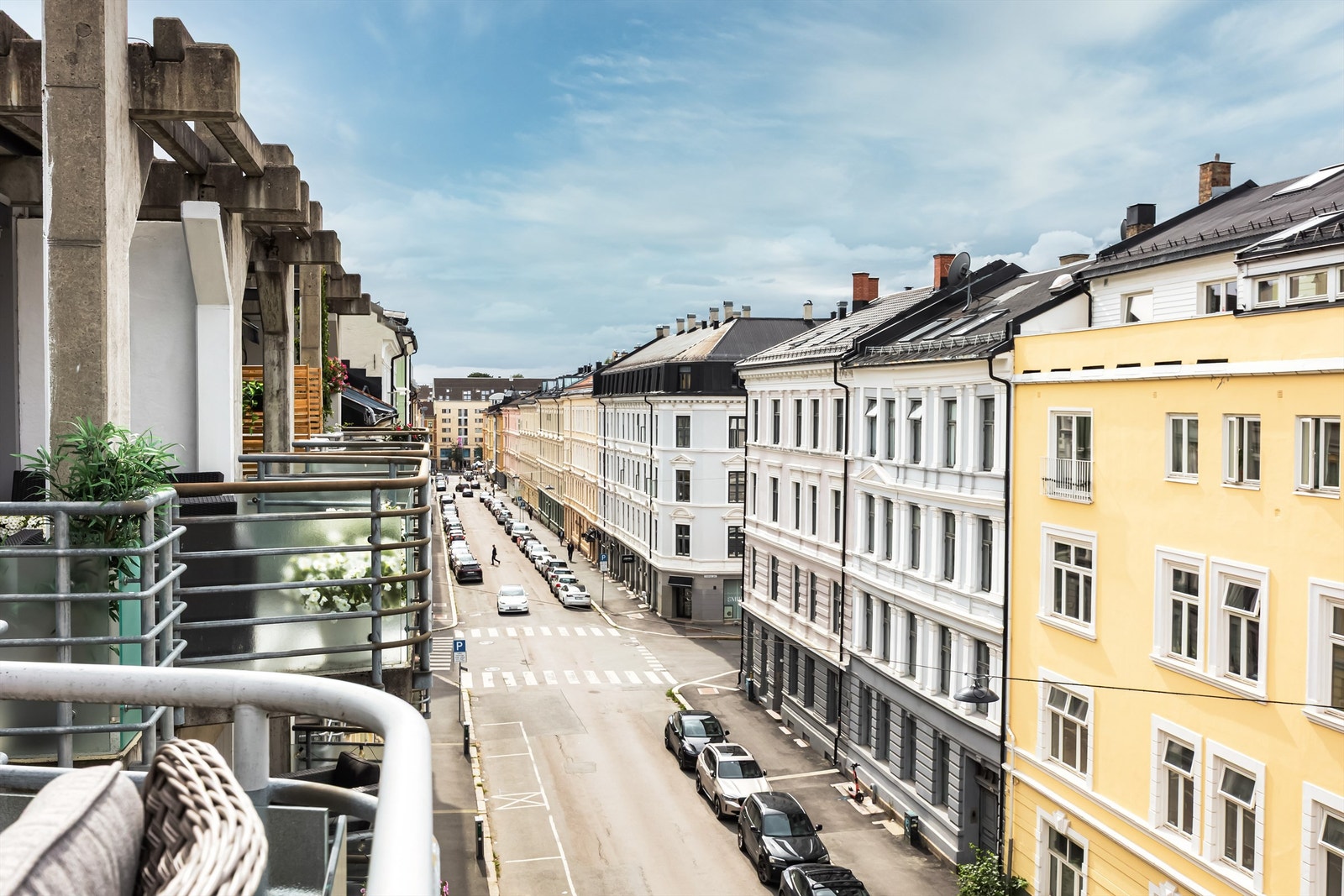 Her bor du med umiddelbar nærhet til alt byen har å by på fra pulserende byliv til grønne parker og gode transportforbindelser. Galleribilde