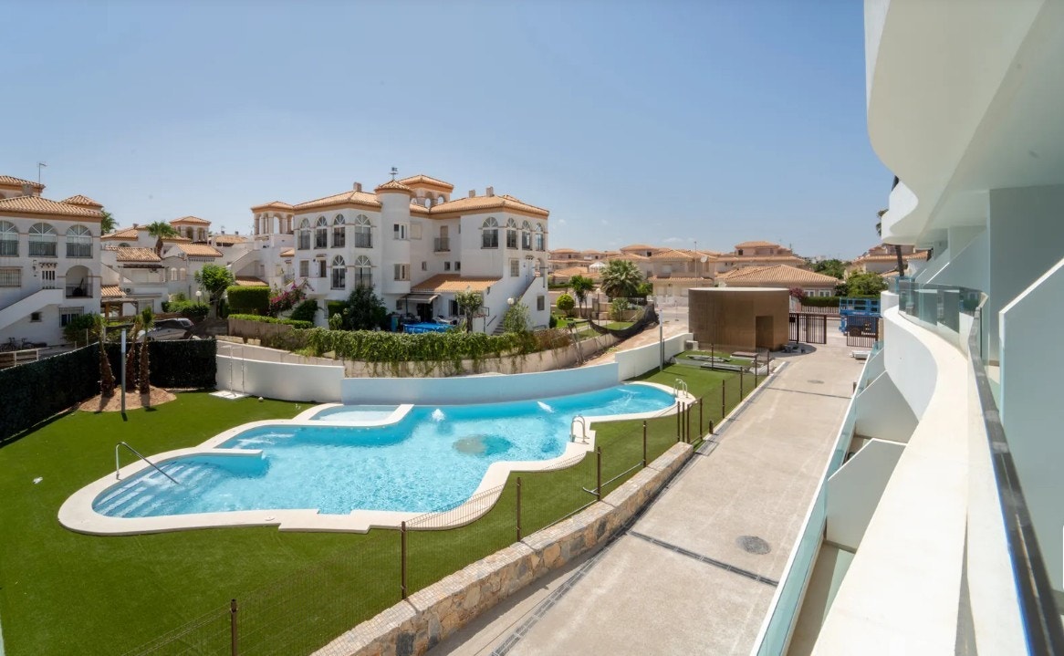 Fellesbasseng og grøntområder Galleribilde