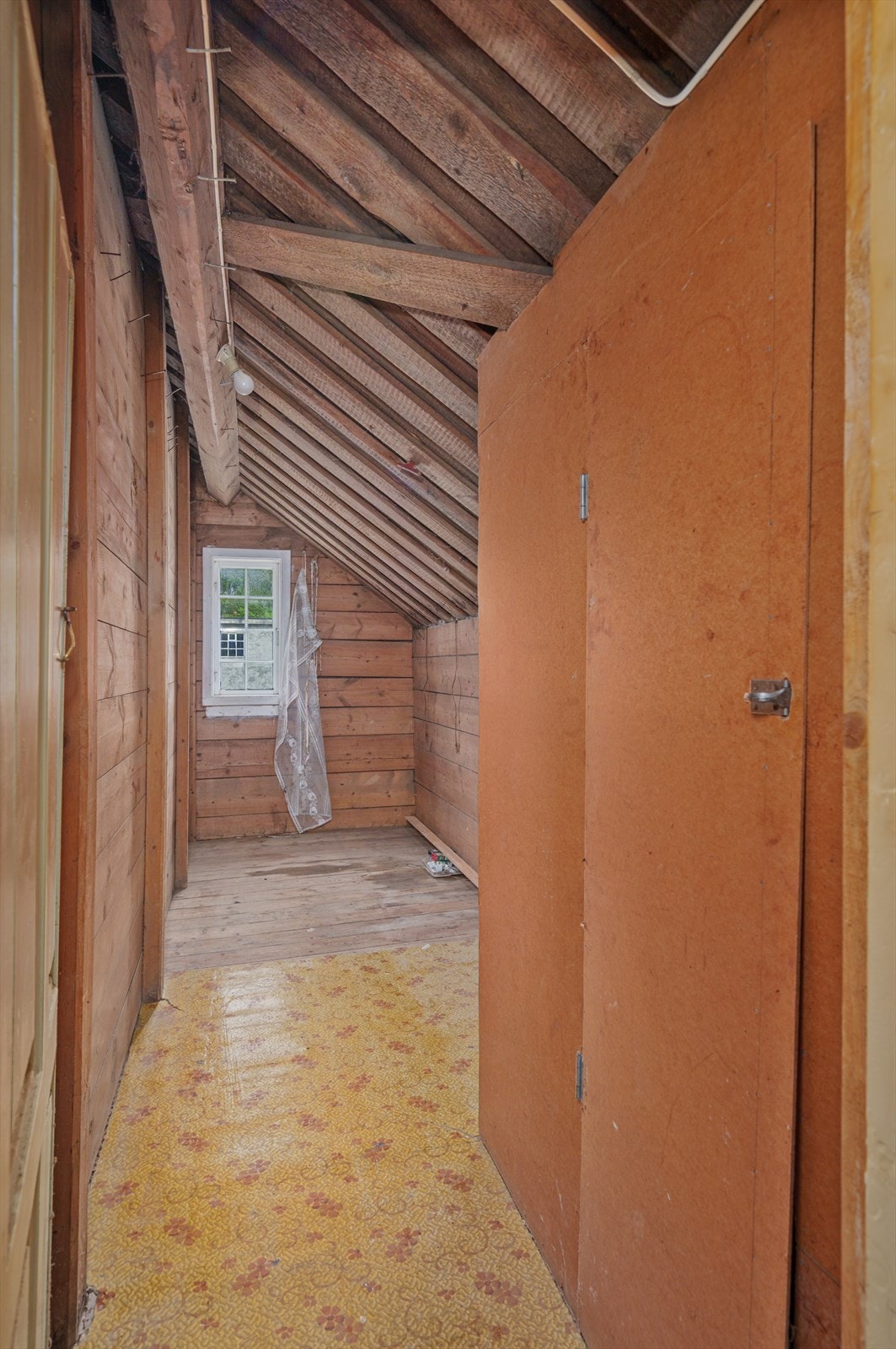 Bod på loft Galleribilde