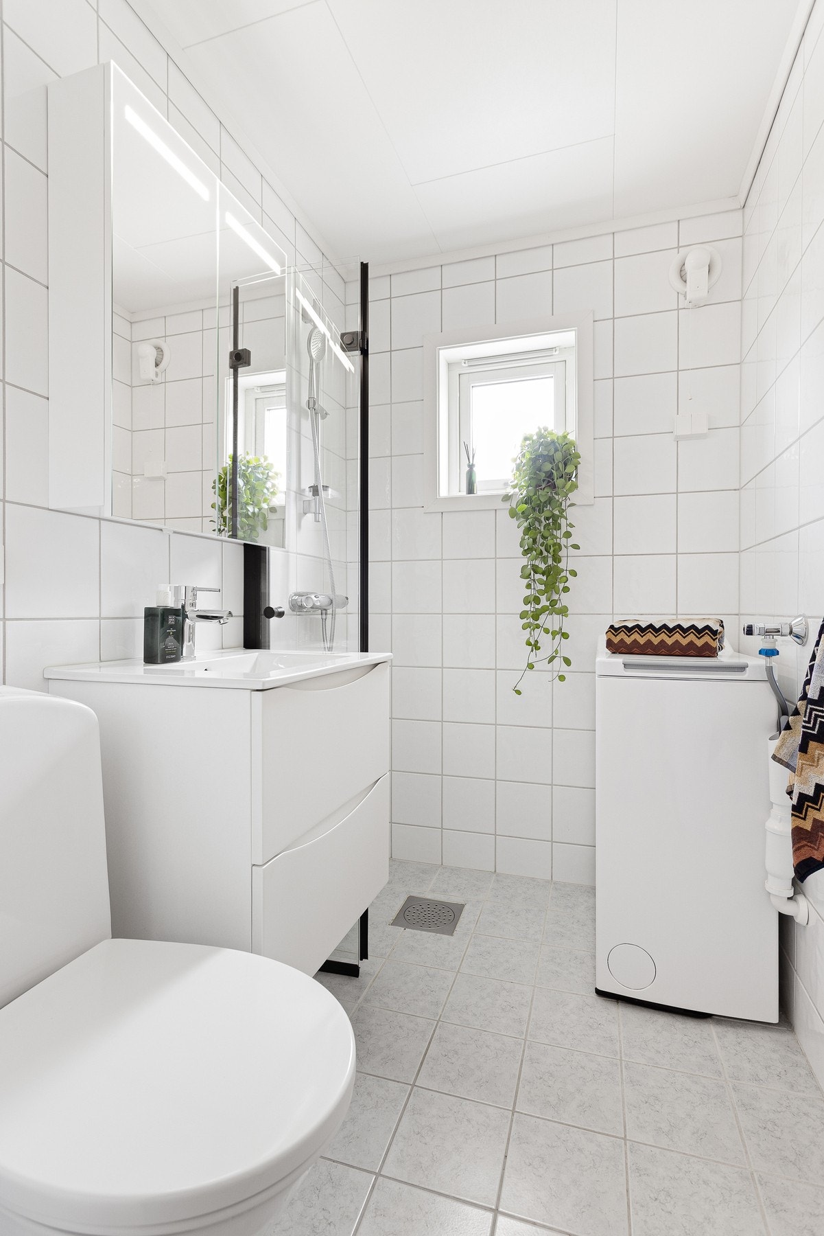 Badet ble pusset opp i regi av borettslaget i 2008. Sanitærutstyr og innredning ble oppgradert i 2024. Galleribilde