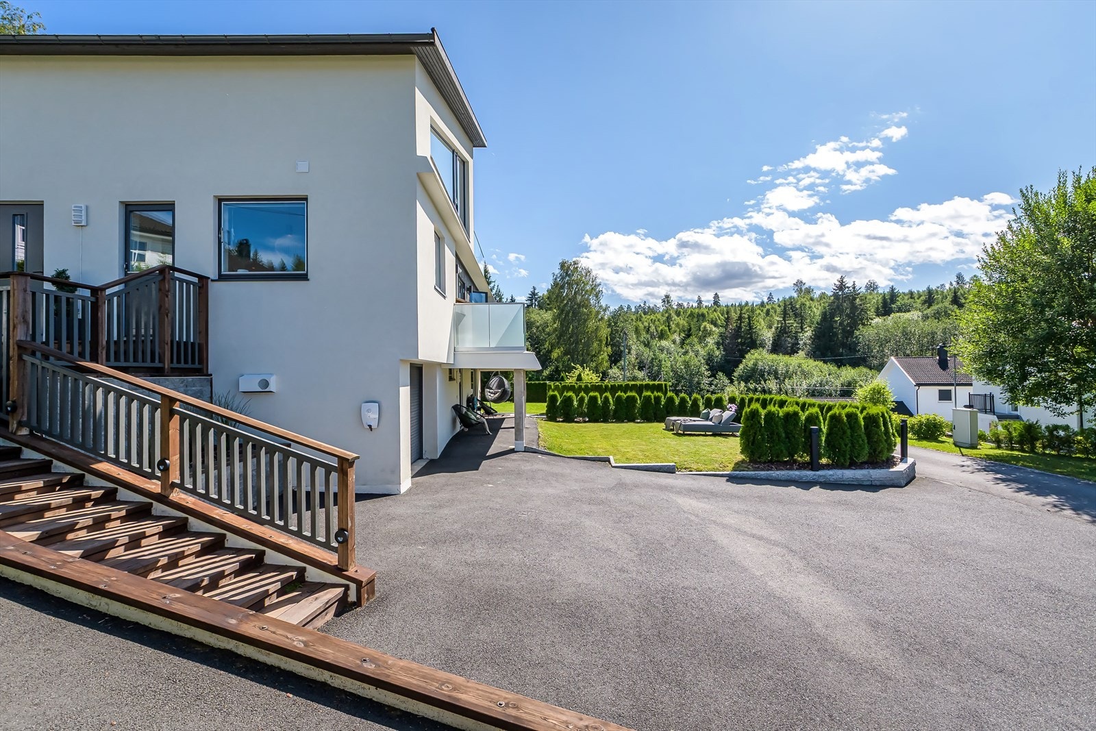 Det er elbillader. Galleribilde