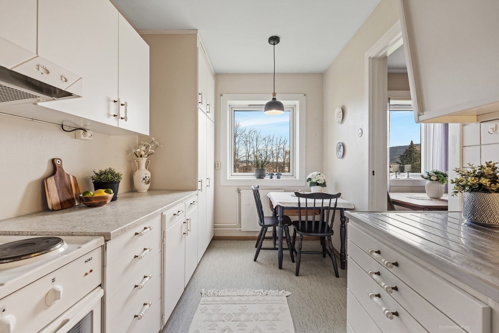 Plass til spisebord! Galleribilde