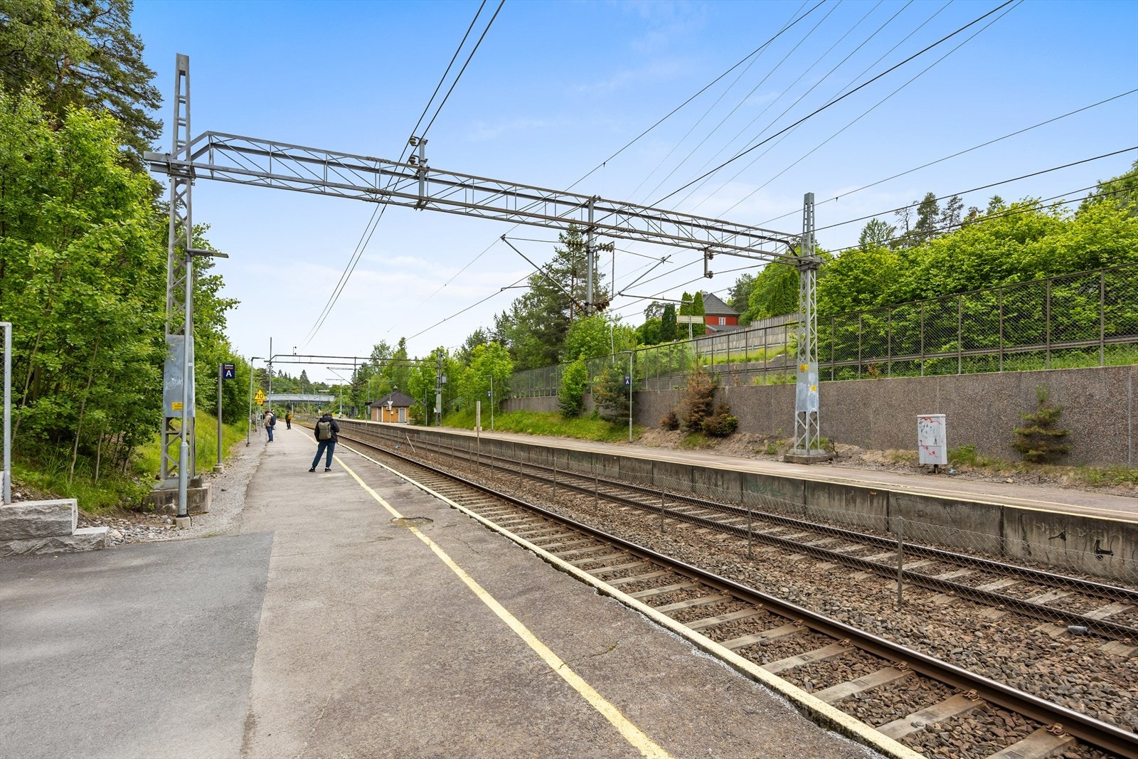 Myrvoll stasjon gir enkel pendling til Oslo S på ca. 25 minutter. Galleribilde