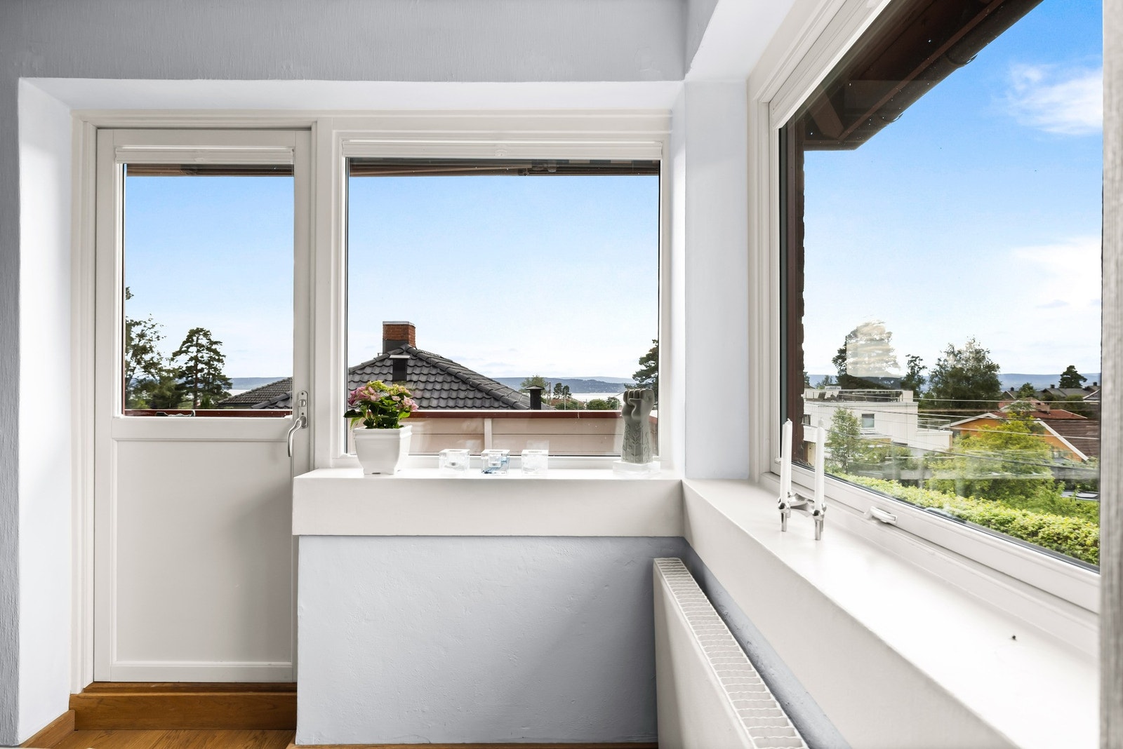 Utgang fra stuen til balkongen Galleribilde