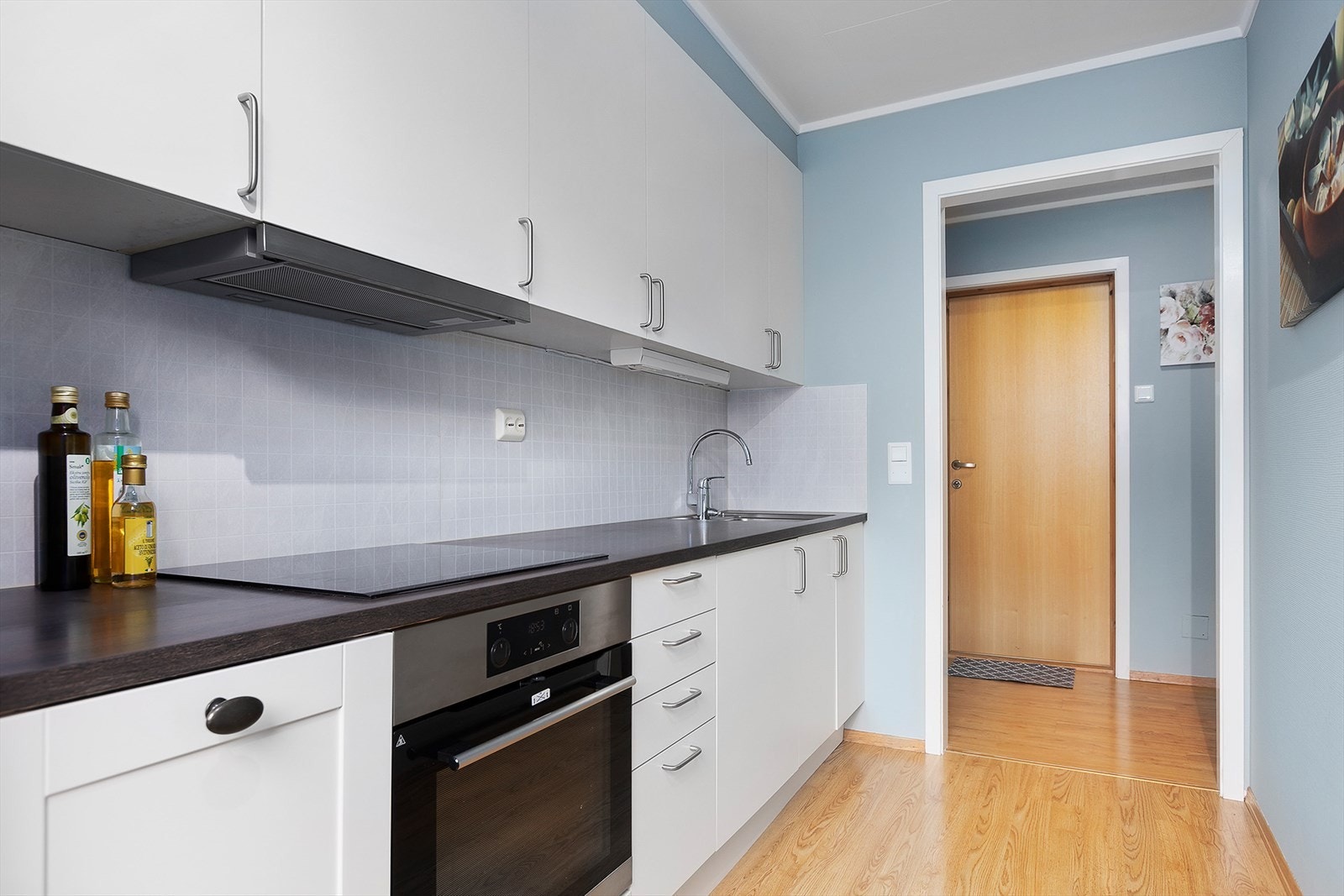 Hvitevarer på kjøkken følger med salget Galleribilde