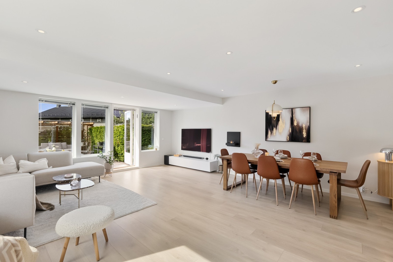 Slitesterkt laminatgulv. Godt vedlikeholde overflater Galleribilde