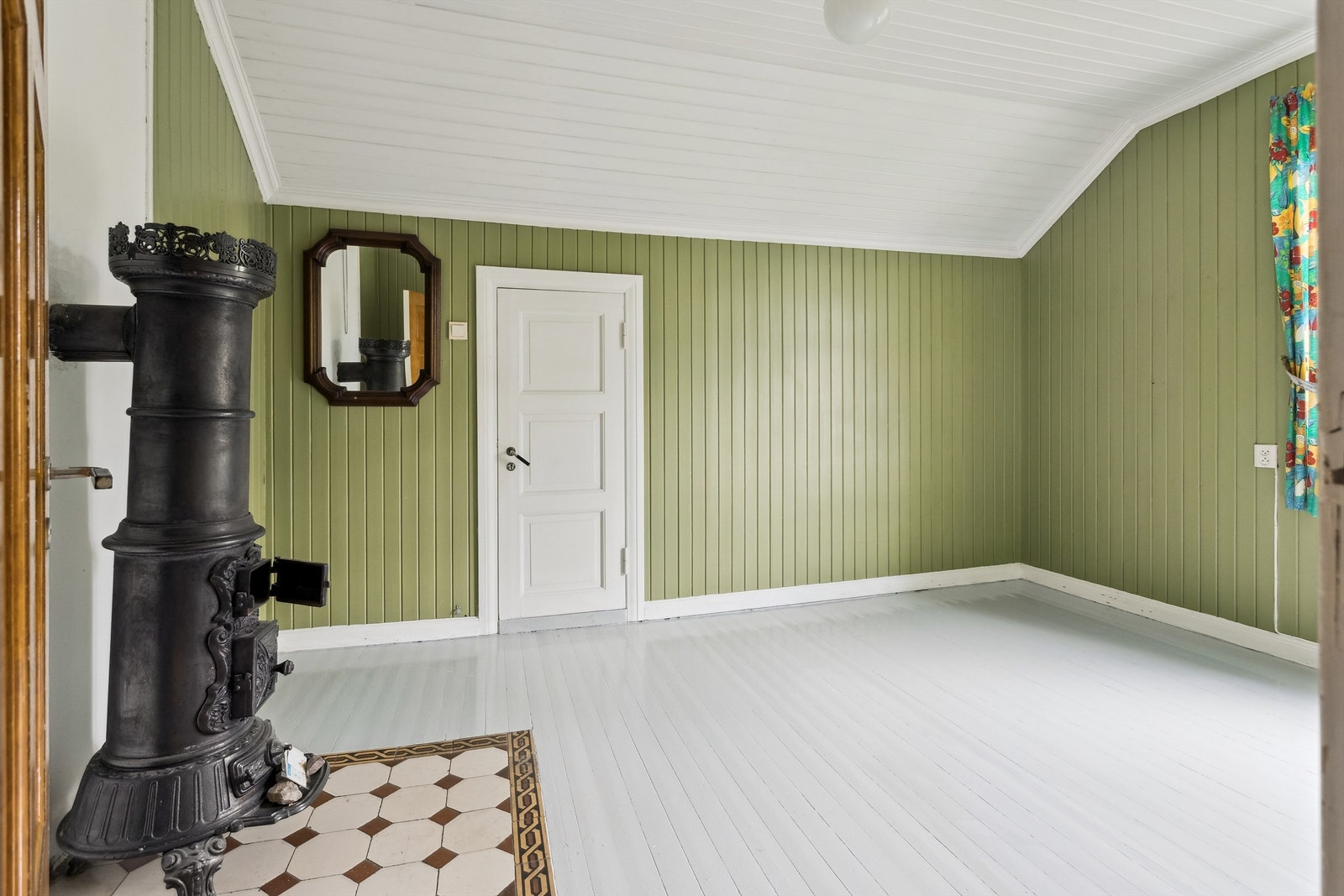 Soverom med koksovn Galleribilde