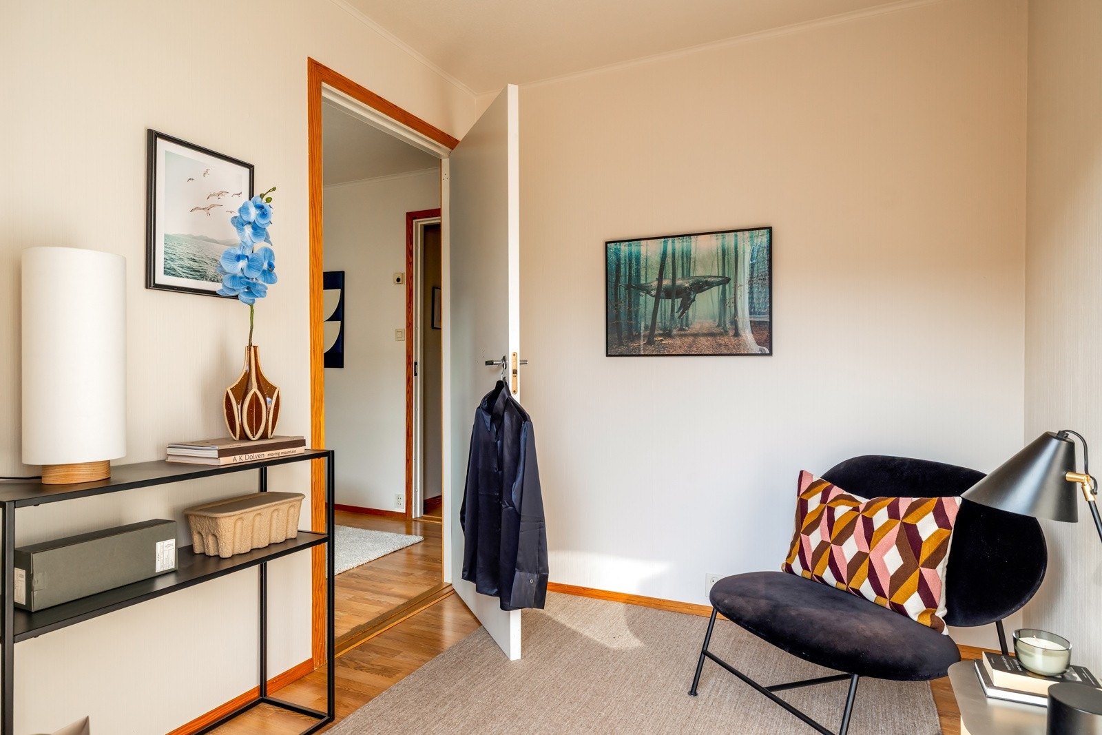 Nåværende eier har benyttet rommet tilknyttet soverom som hjemmekontor. Galleribilde