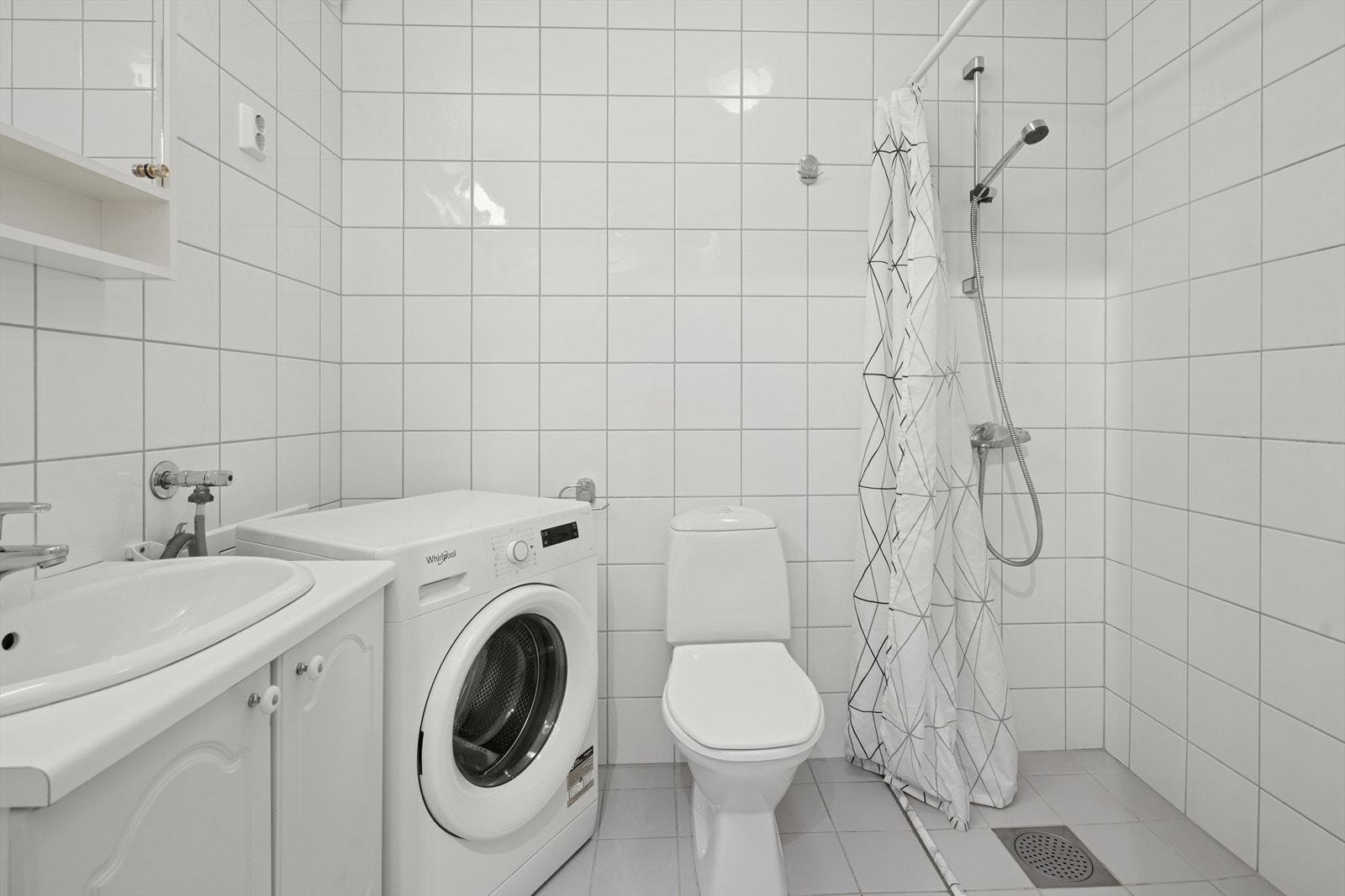 Flislagt bad med varmekabler i gulv Galleribilde