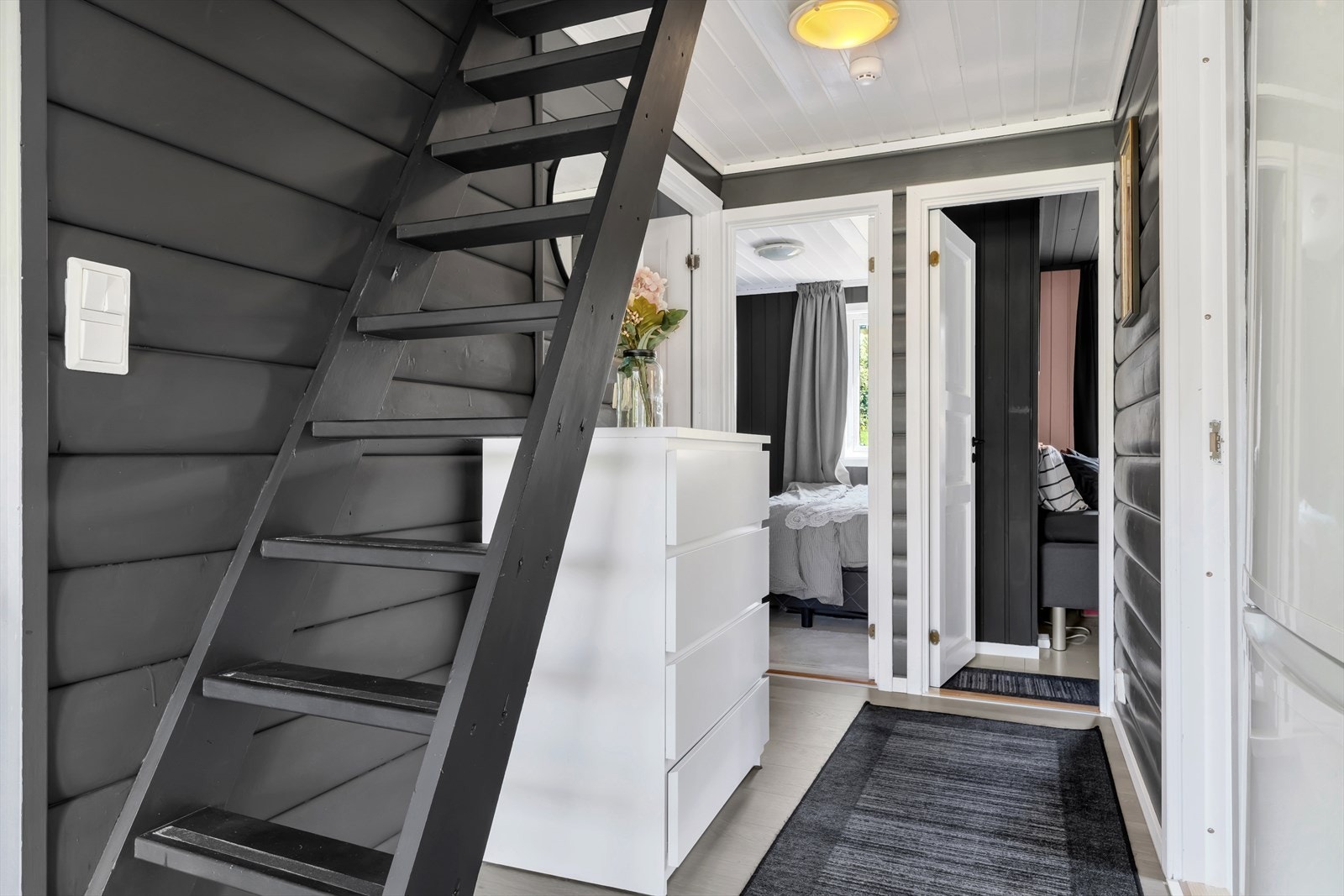 - Vi beveger oss opp til hemsen - Galleribilde