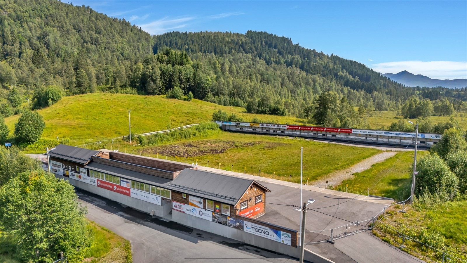 - Skiskytterstadion rett ved hytten - Galleribilde