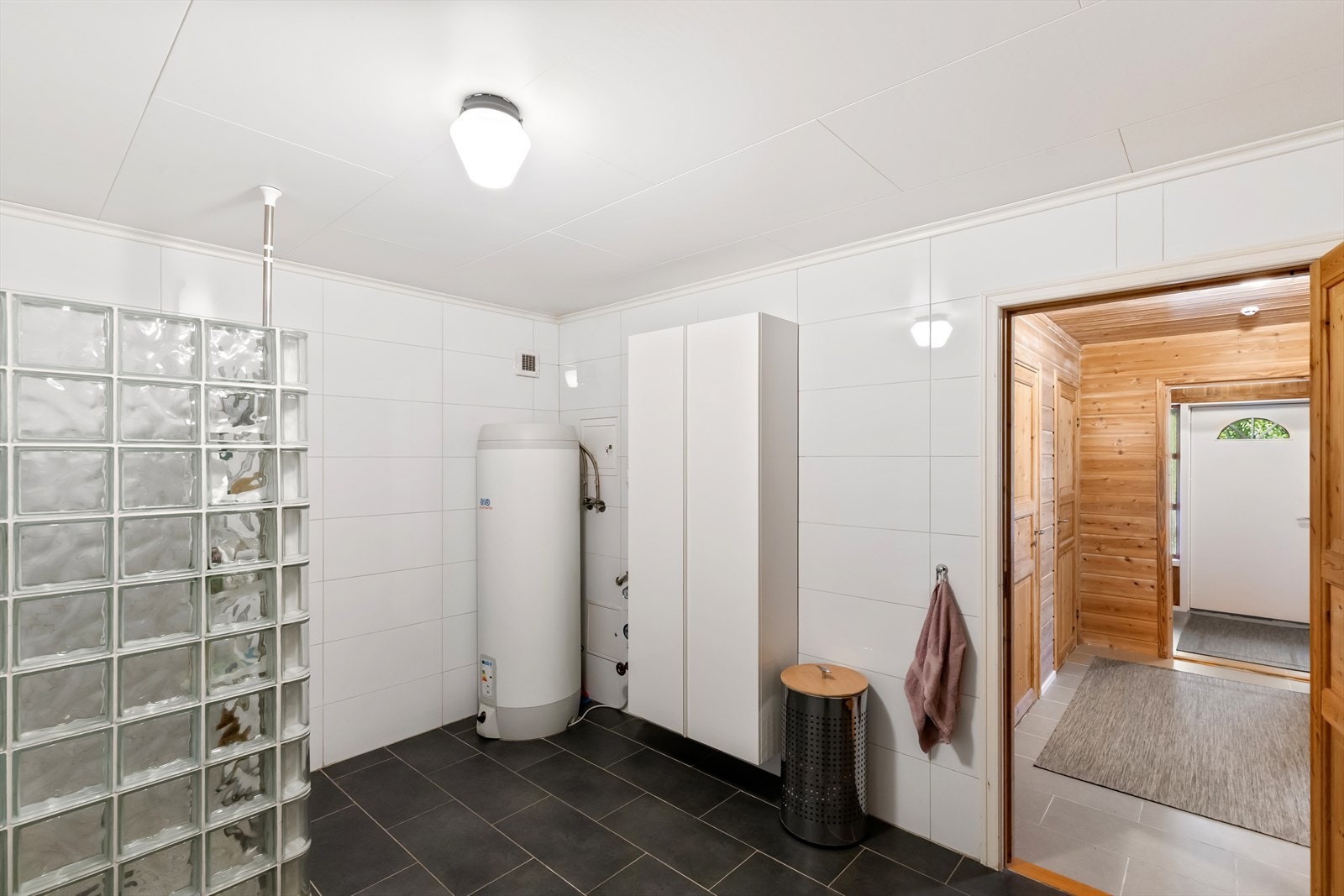 300 l varmtvannsbereder Galleribilde