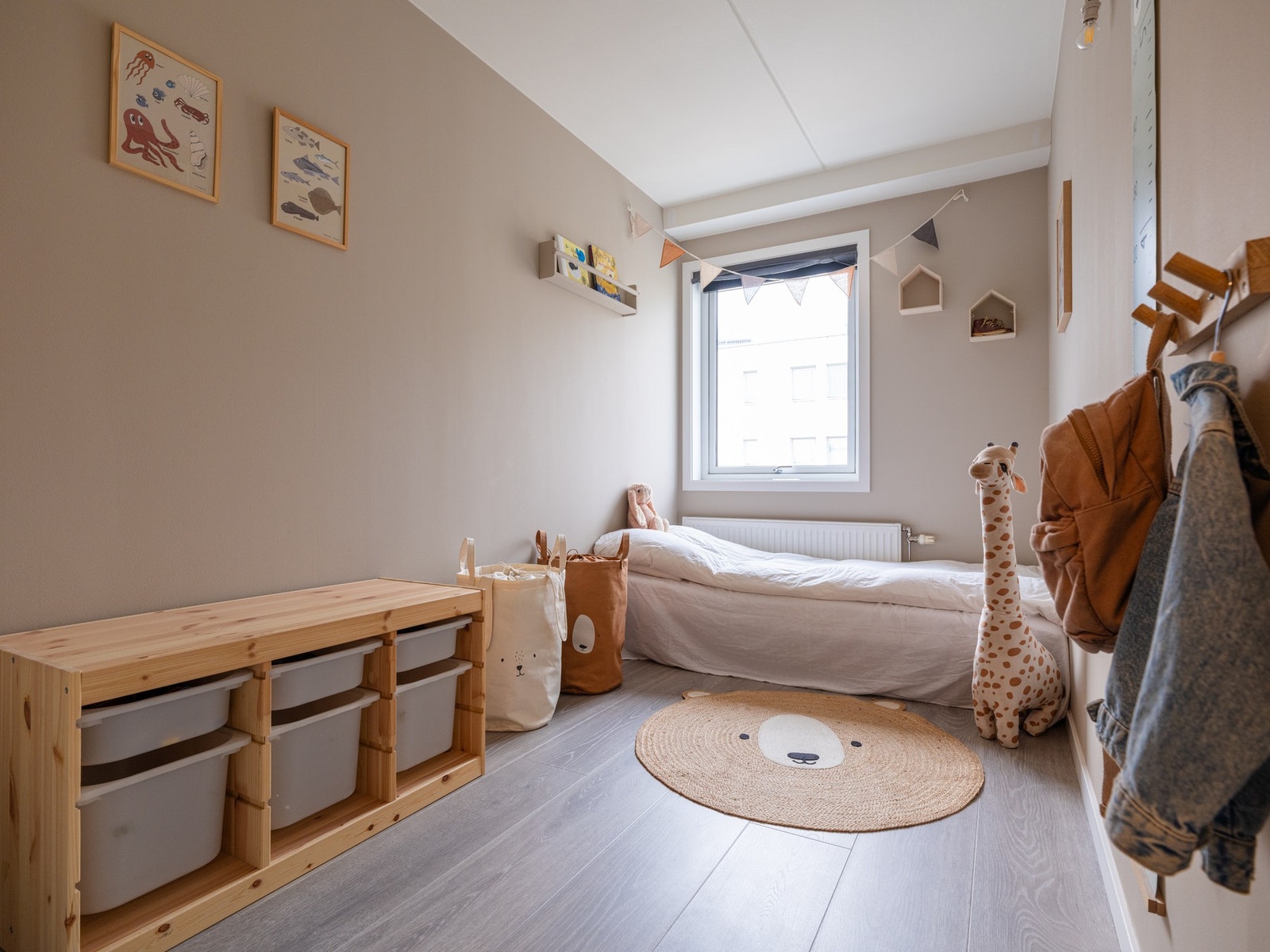 Det andre soverommet passer perfekt som gjesterom, barnerom eller kontor. Galleribilde